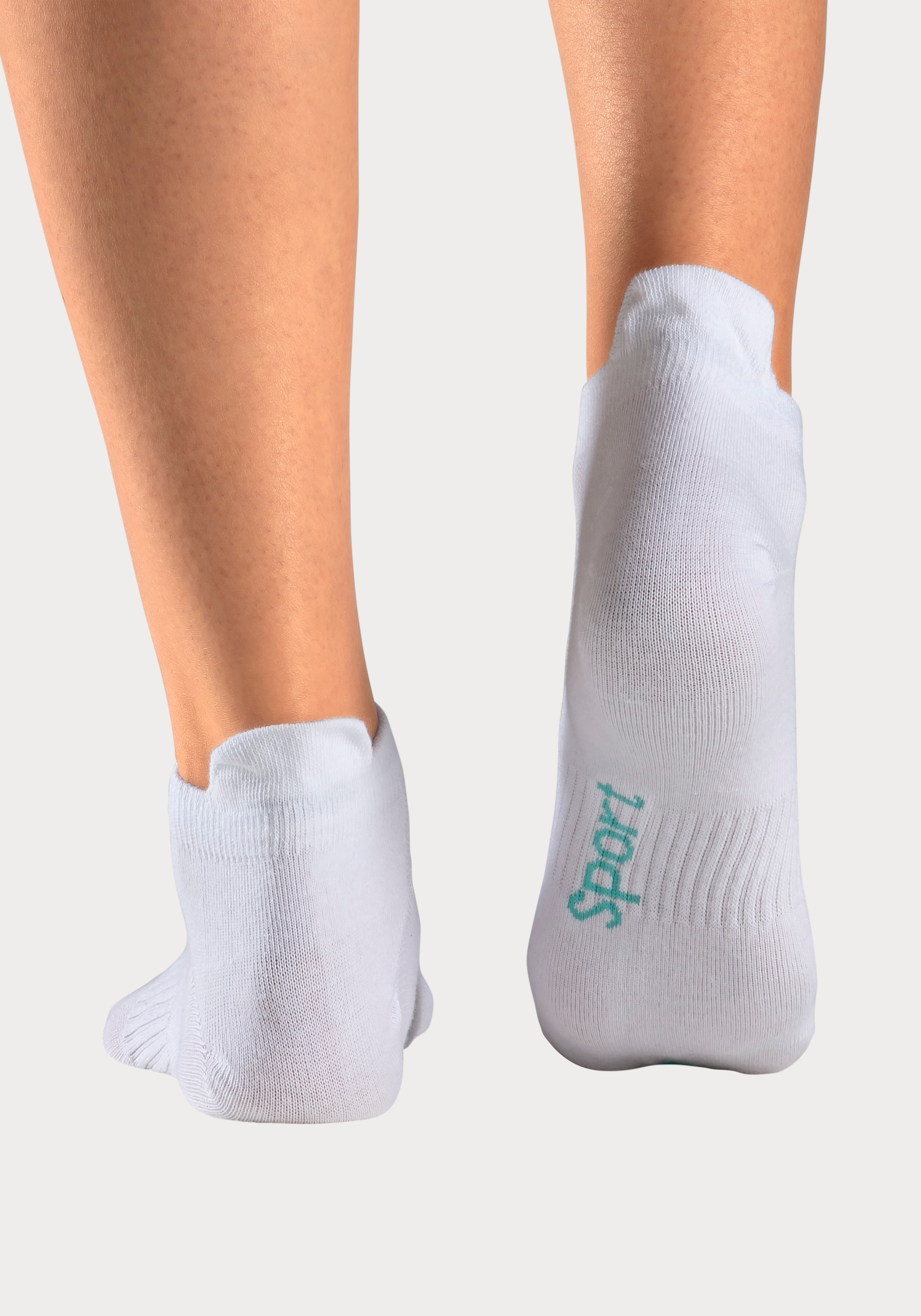 Bench. Sneakersocken, (Packung, 6 Paar), mit feiner Mesh Konstruktion und Mittelfußgummi