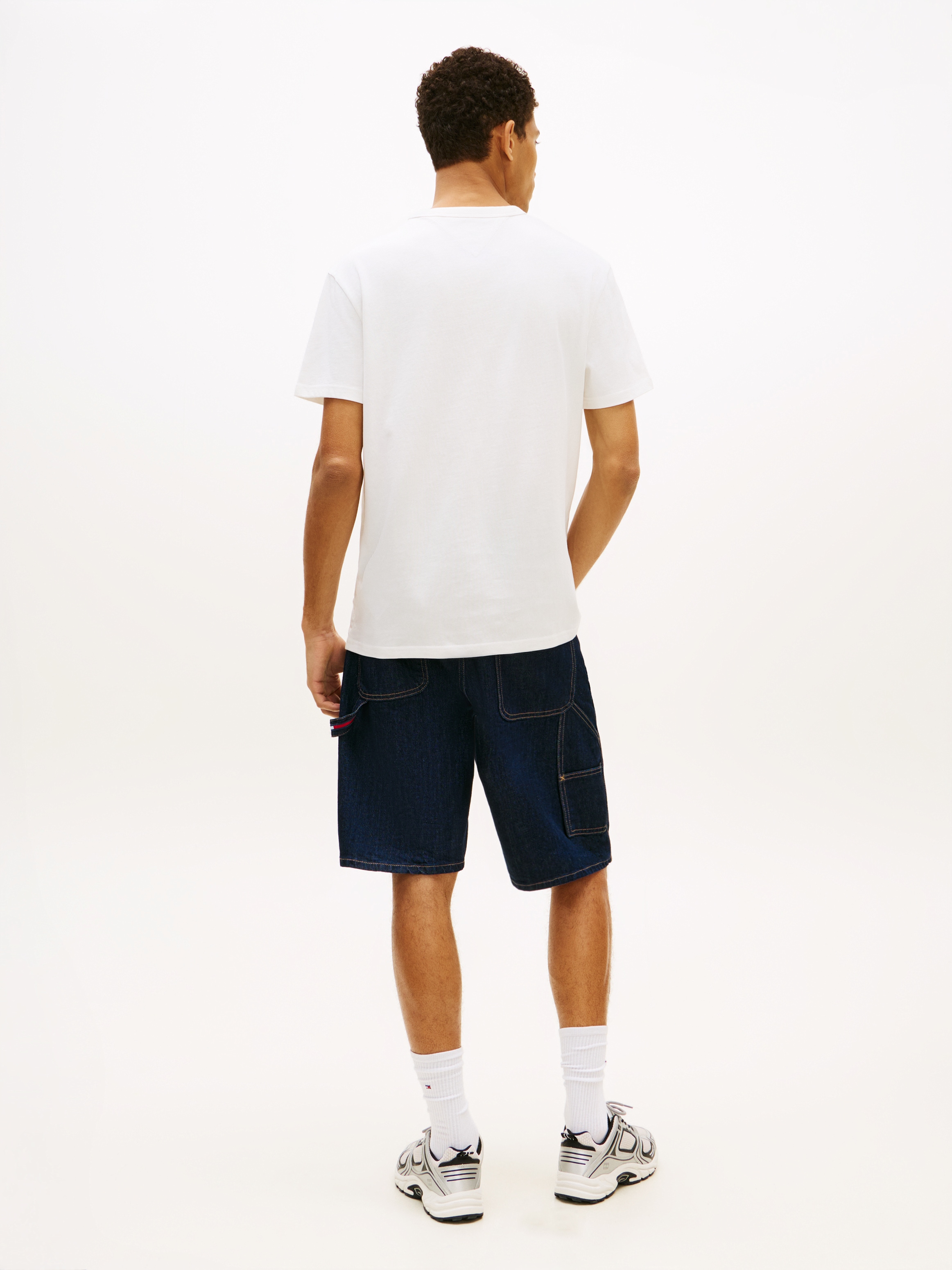 Tommy Jeans T-Shirt »TJM REG BADGE TEE EXT« mit Logostickerei