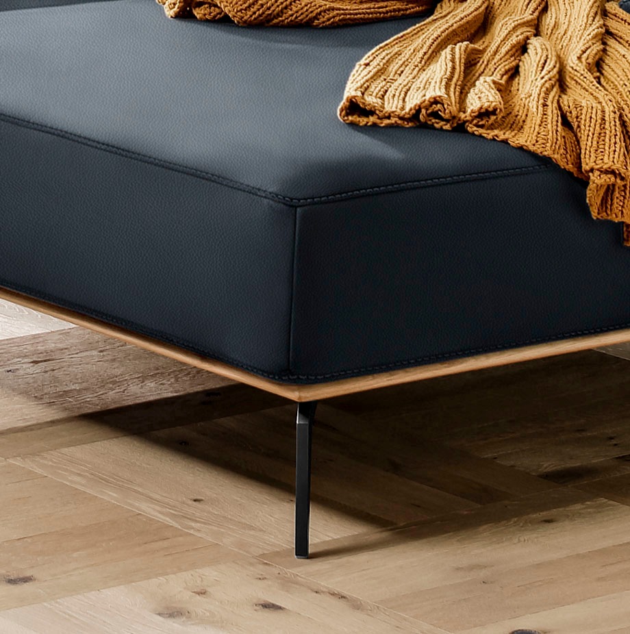 W.SCHILLIG Ecksofa »run, Designsofa mit tollem Sitzkomfort, bequem, L-Form«, mit Holzsockel, Füße in Schwarz pulverbeschichtet, Breite 319 cm