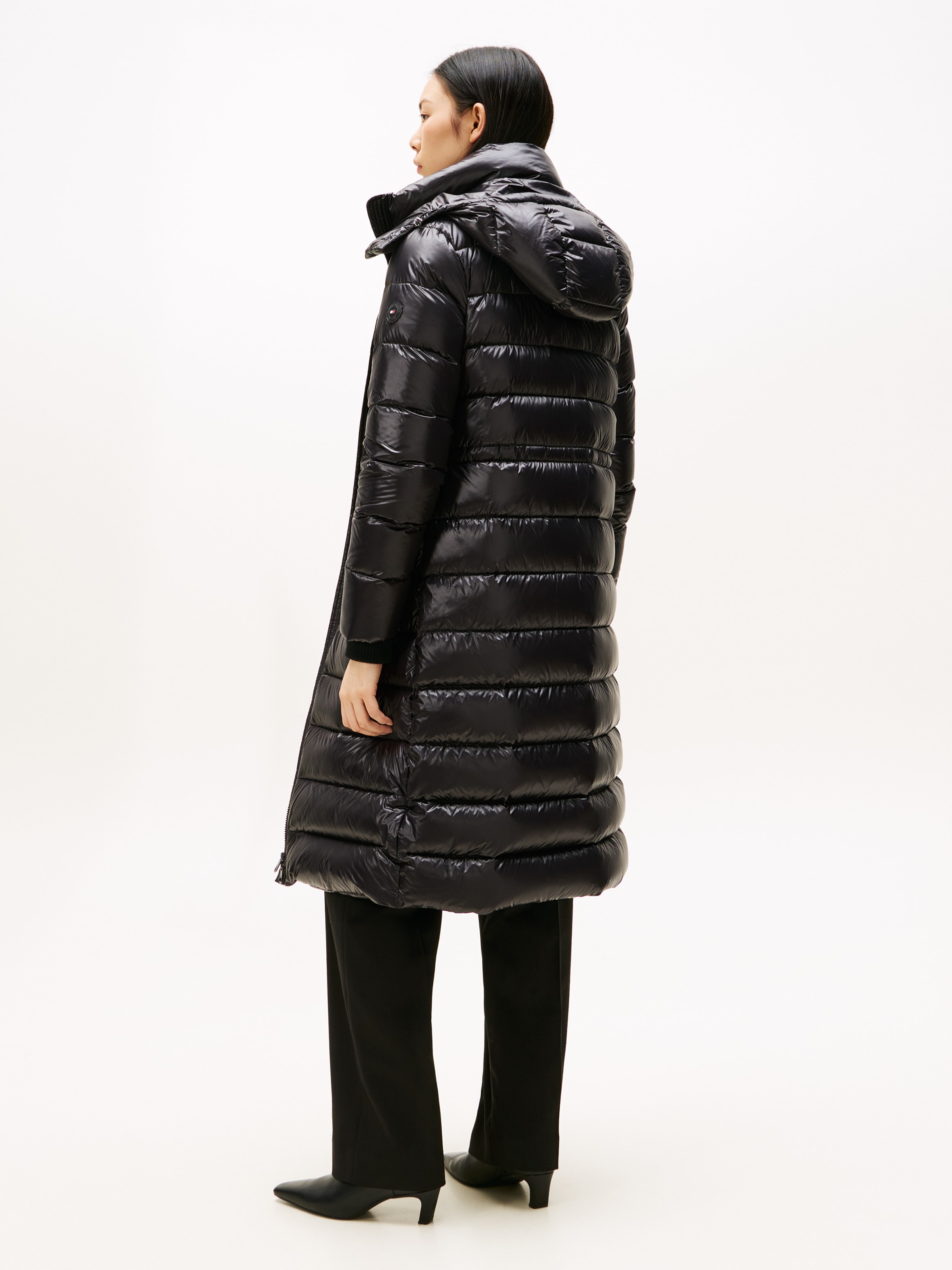 Tommy Hilfiger Steppmantel »GLOSS HW DOWN WAIST REG MAXI« in leicht glänzender Optik