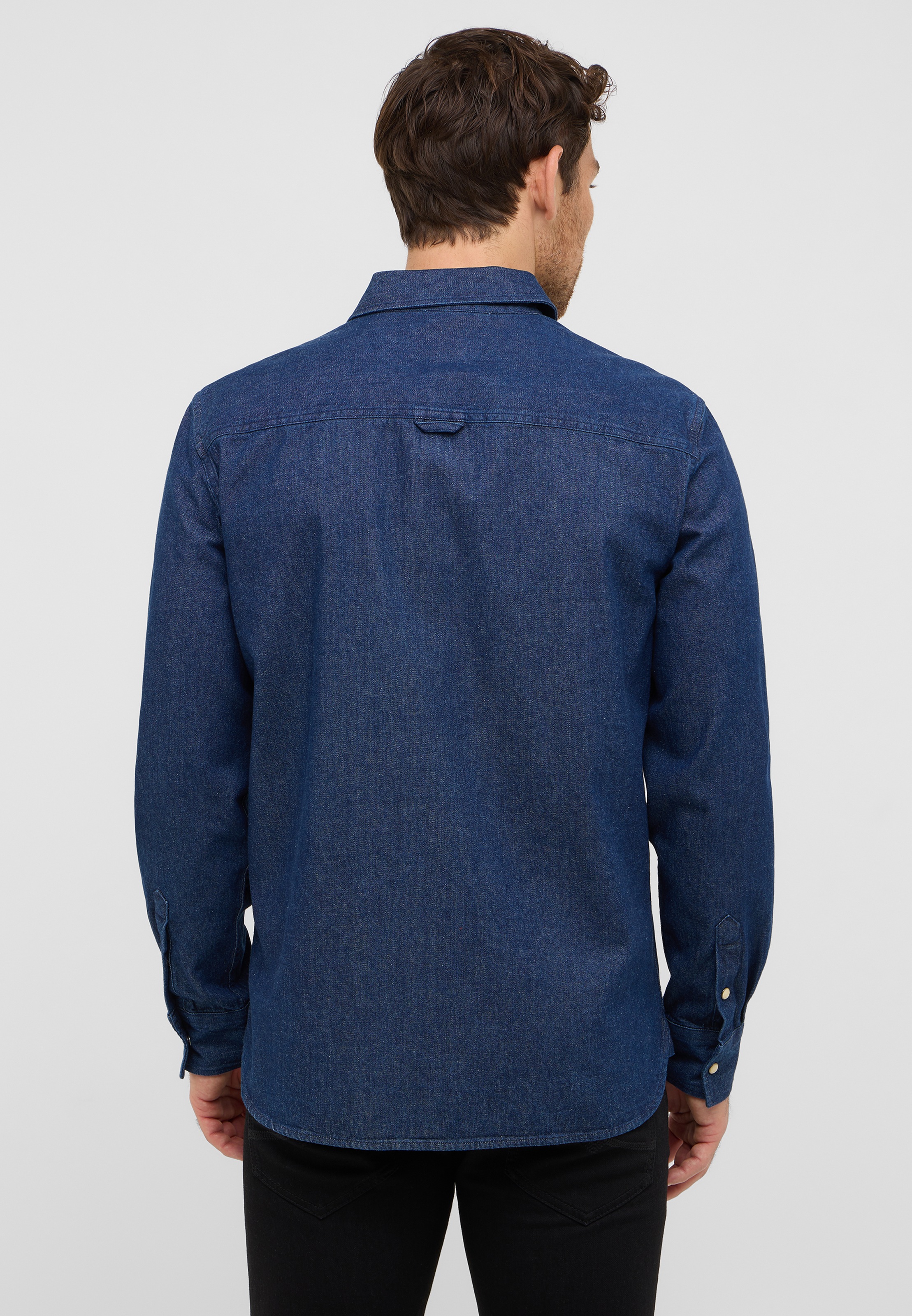 MUSTANG Langarmhemd »Style Duver« Kentkragen, Druckknopfverschluss