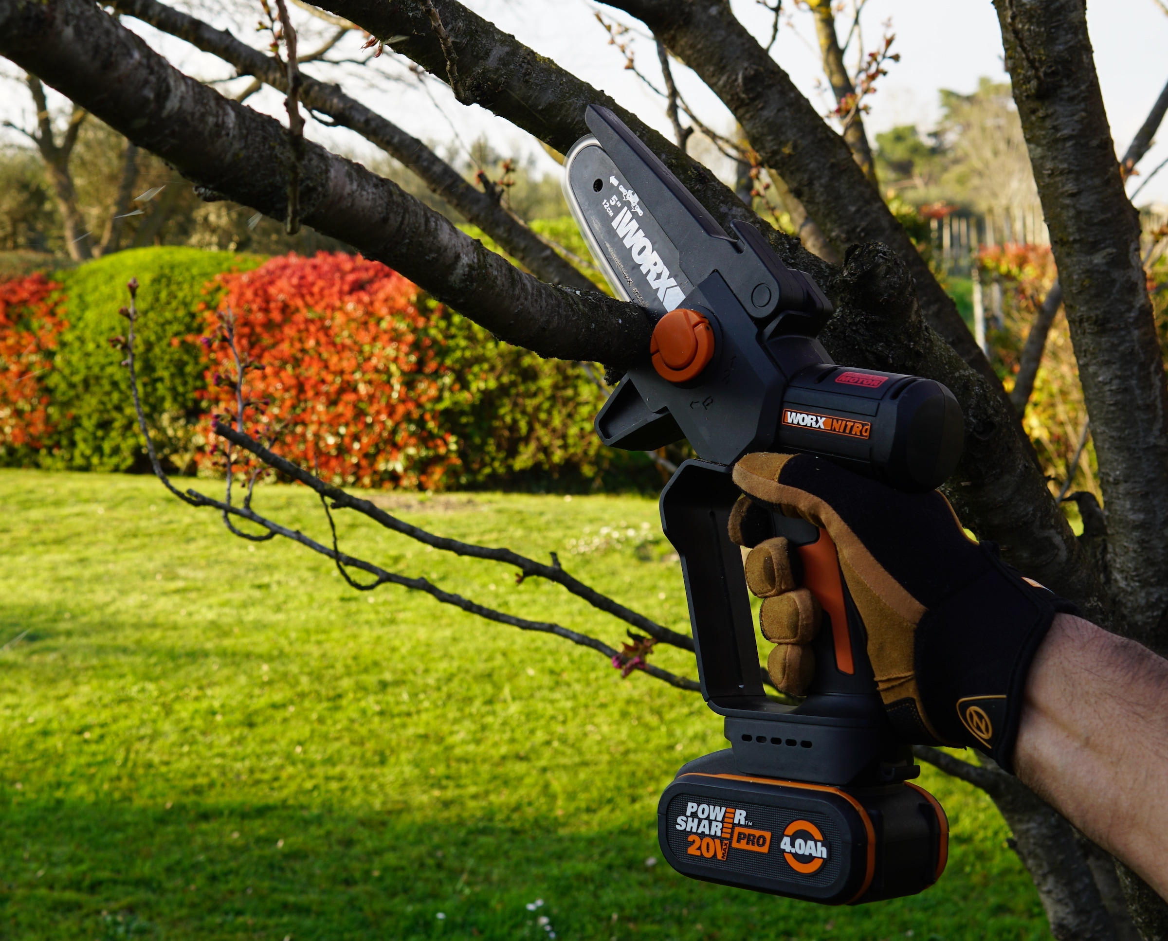 Worx Akku-Kettensäge »WG325E NITRO Profi Mini«, Einhand Astsäge, Brushless Motor, inkl. Akku und Ladegerät