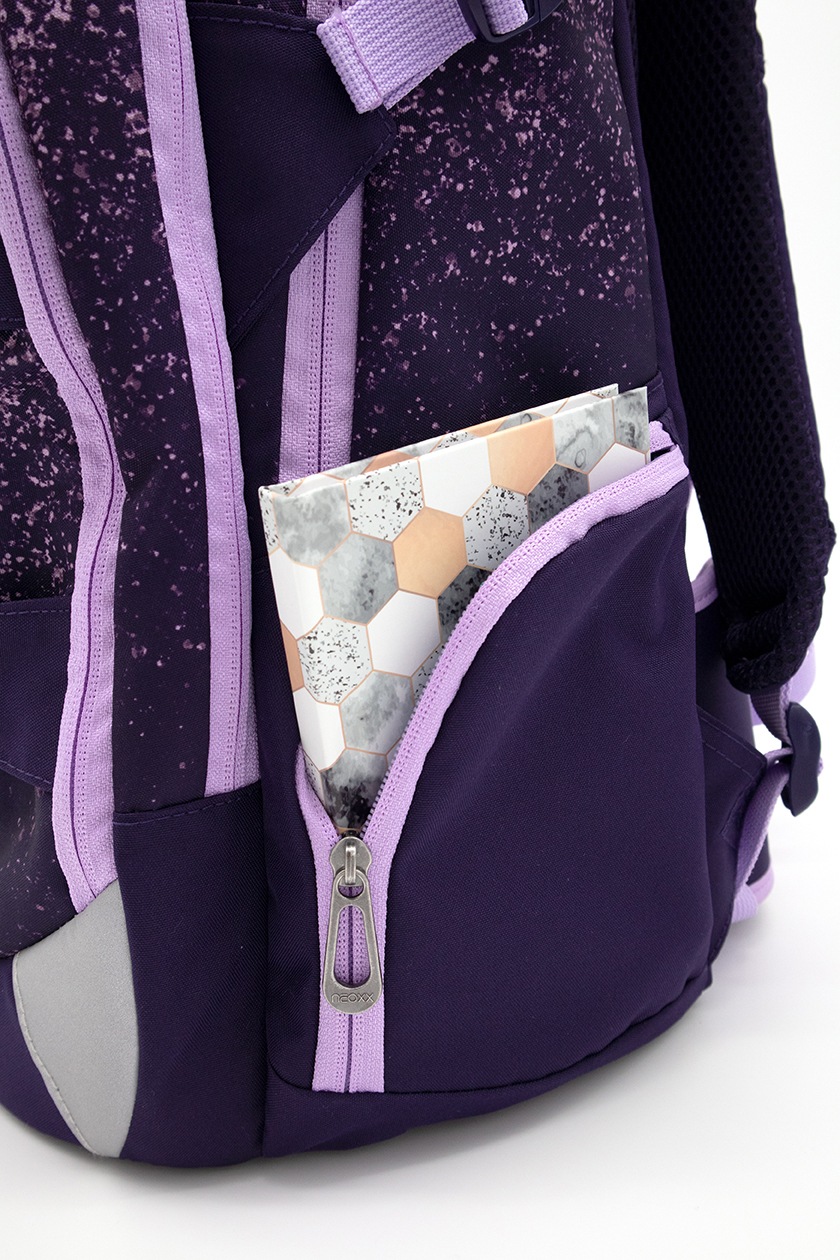 neoxx Schulrucksack »Active, Glitterally perfect«, reflektierende Details, aus recycelten PET-Flaschen