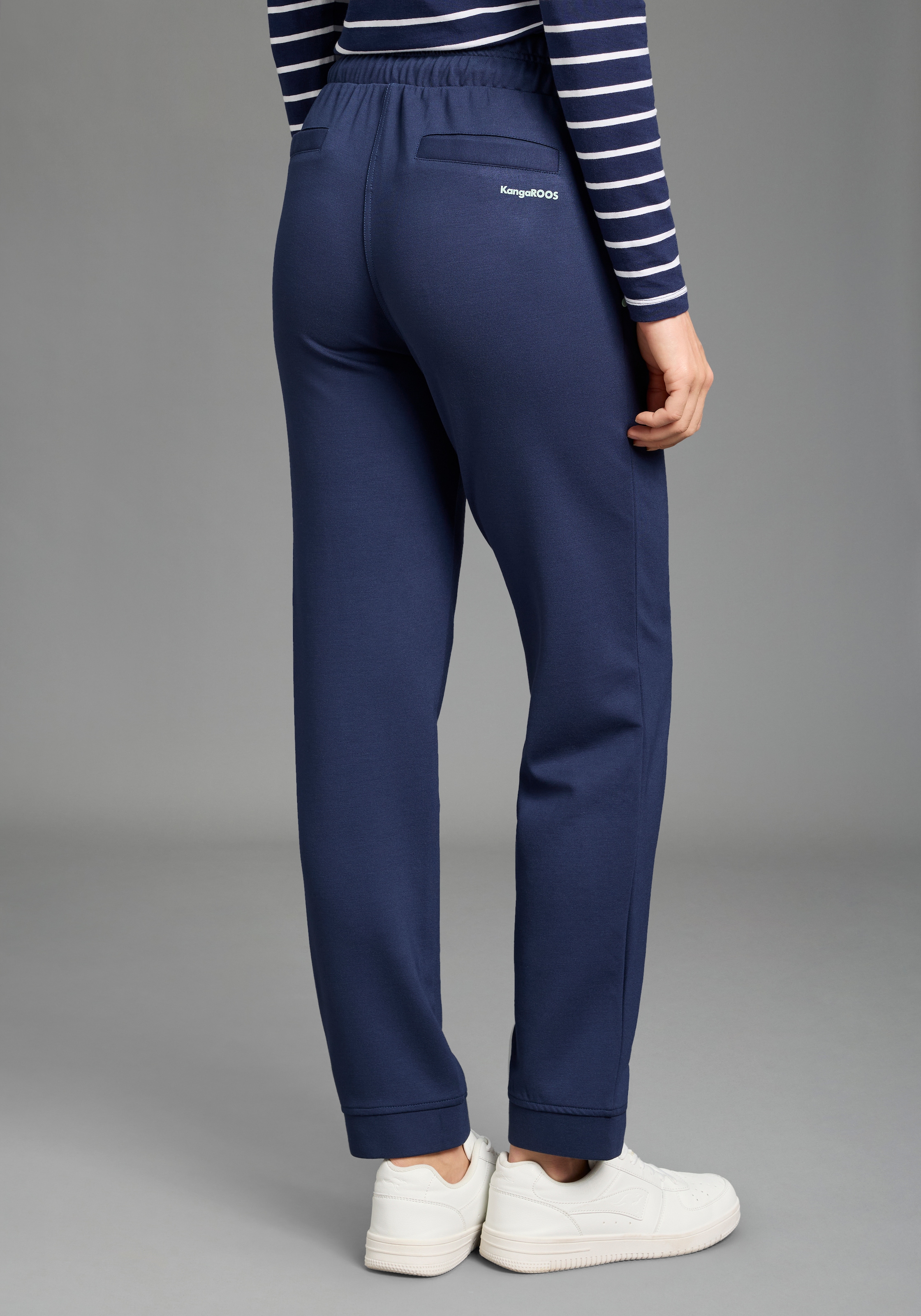 KangaROOS Schlupfhose  Jerseyhose mit geradem Bein, mit Eingrifftaschen und Leistentaschen