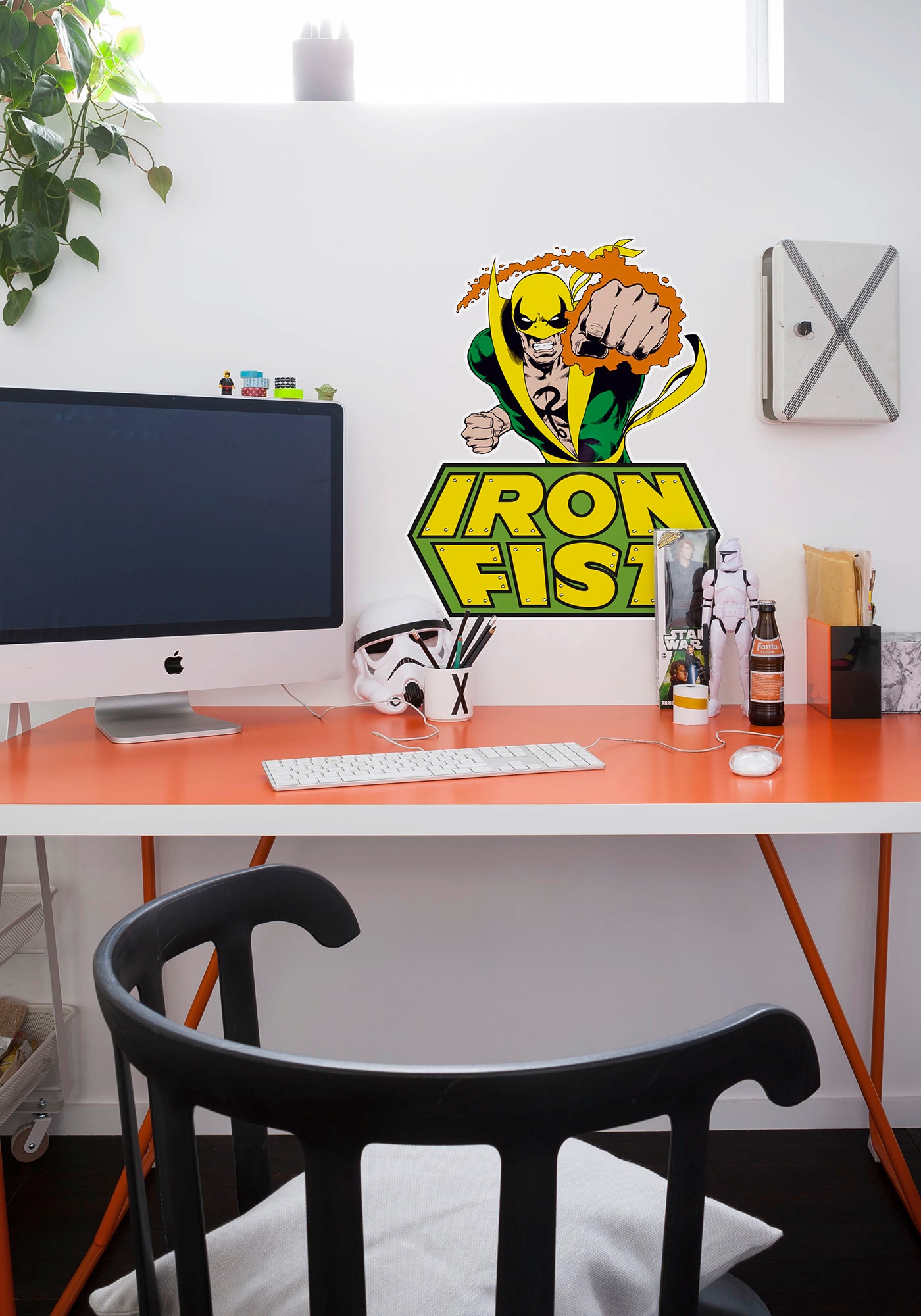 Komar Wandtattoo »Iron Fist Comic - Größe 50 x 70 cm«, (1 St.), selbstklebend, Wandsticker, Kinderzimmer