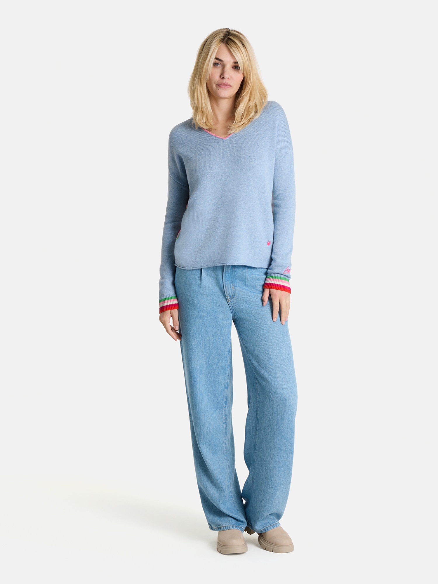 Lieblingsstück Strickpullover »MaraL« mit V-Ausschnitt, gestickte Details