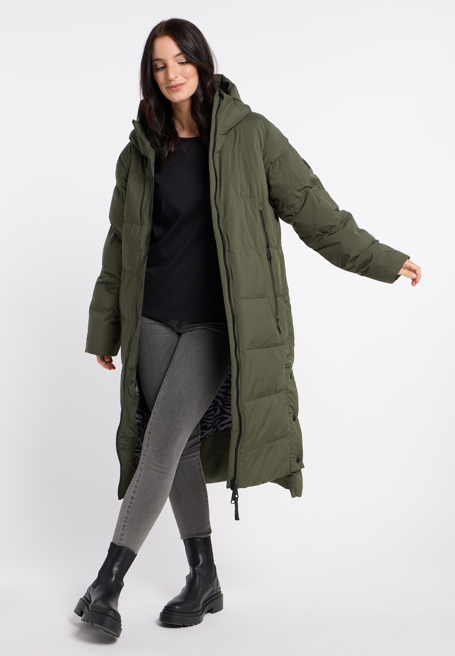 Ragwear Steppmantel »PATRISE«, wärmender Wintermantel mit großen Reißverschlusstaschen