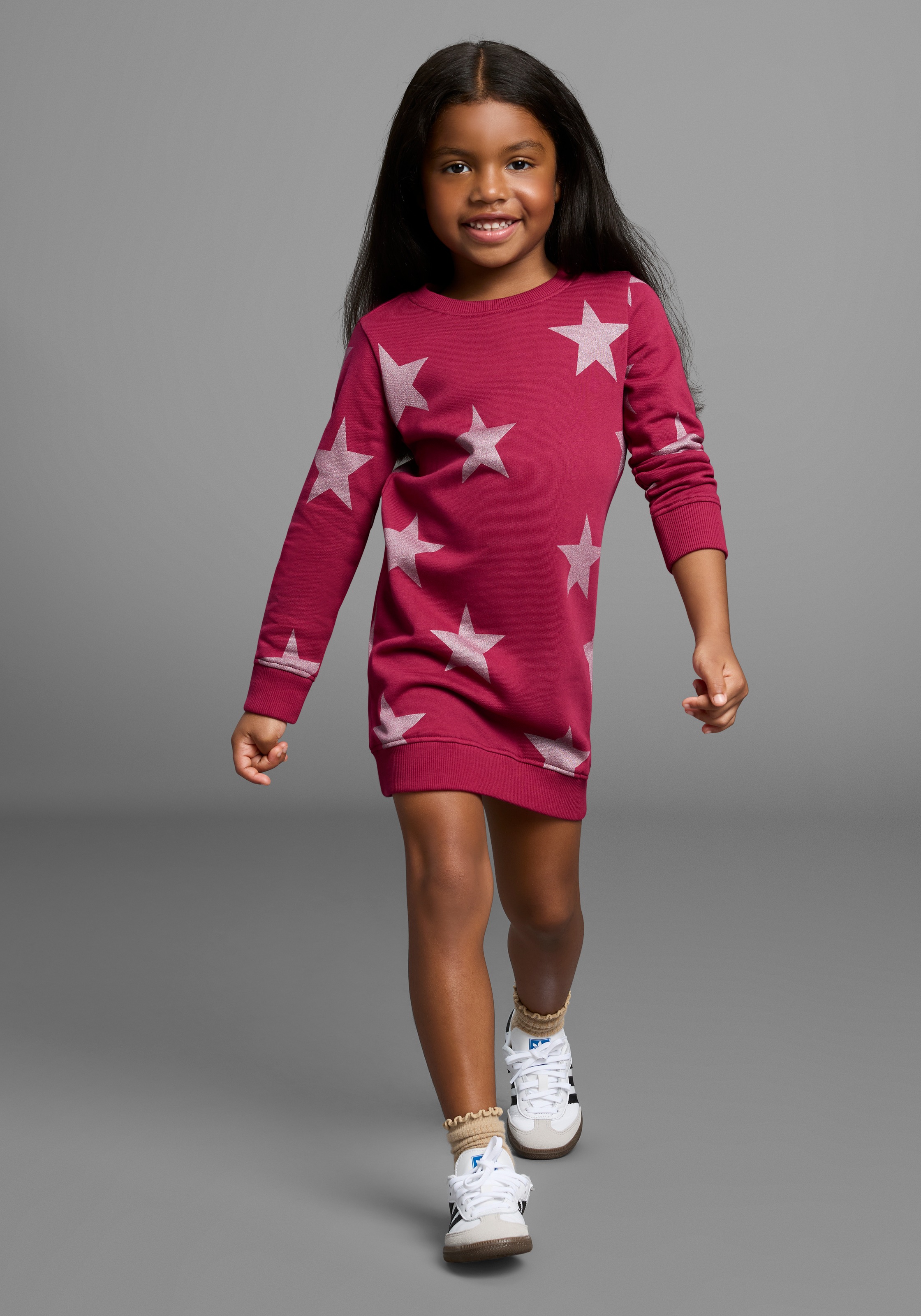 KIDSWORLD Sweatkleid »Sterne-Allover Kleid für kleine Mädchen«, Sweatkleid mit Glitzerdruck