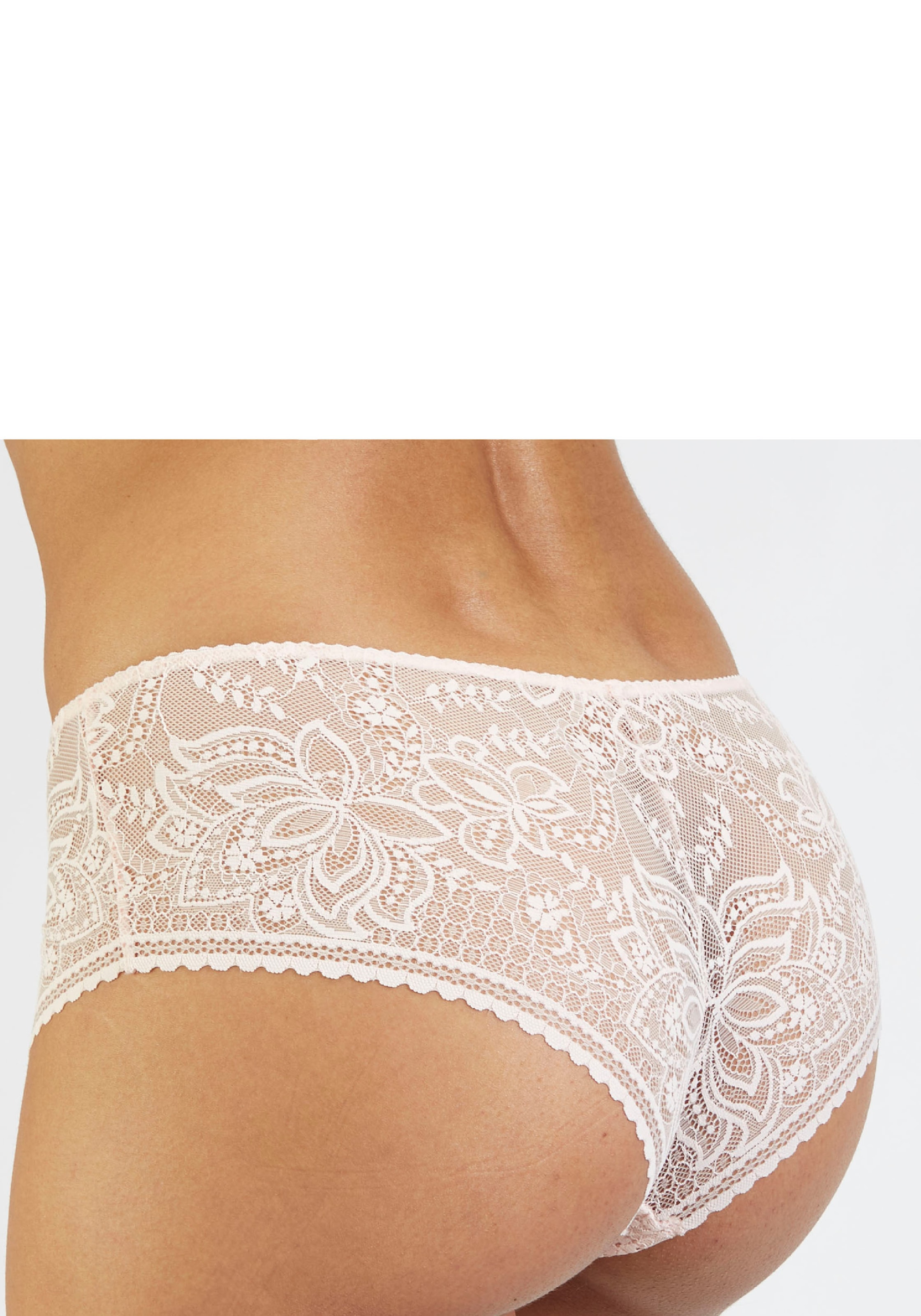 LASCANA Panty »Luciana«, aus feiner, dezent transparenter Spitze in blumiger Optik