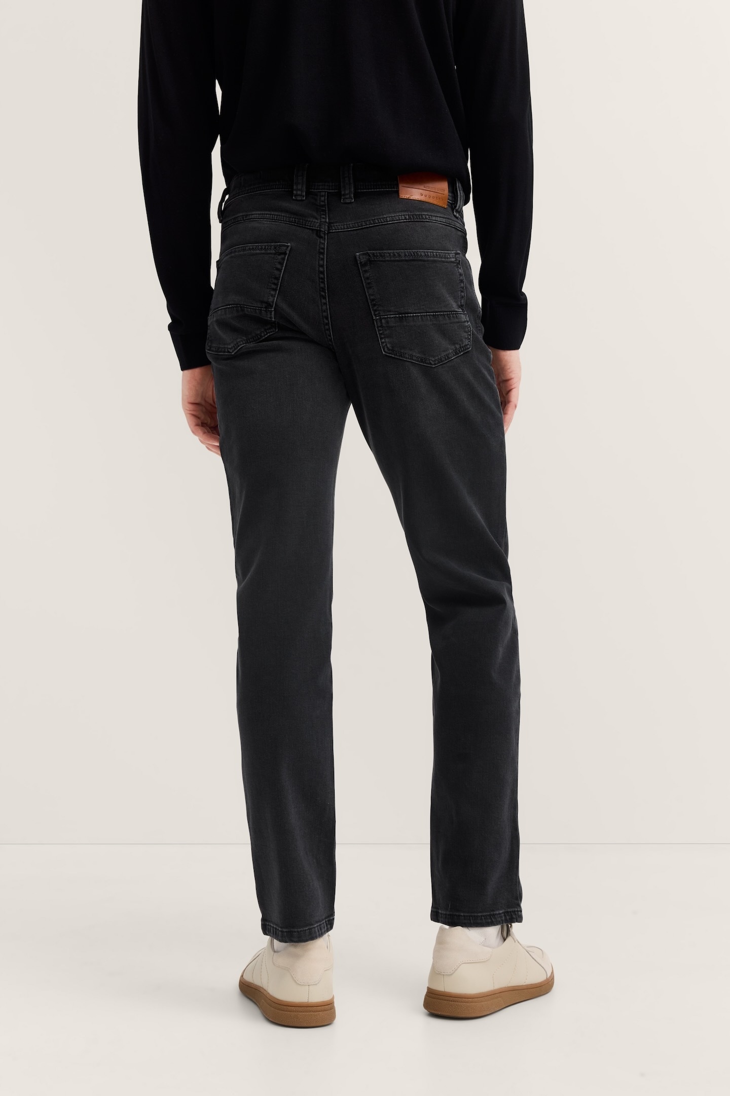 bugatti 5-Pocket-Jeans »Regular Fit«, aus Authentic Denim mit Stretch-Komfort