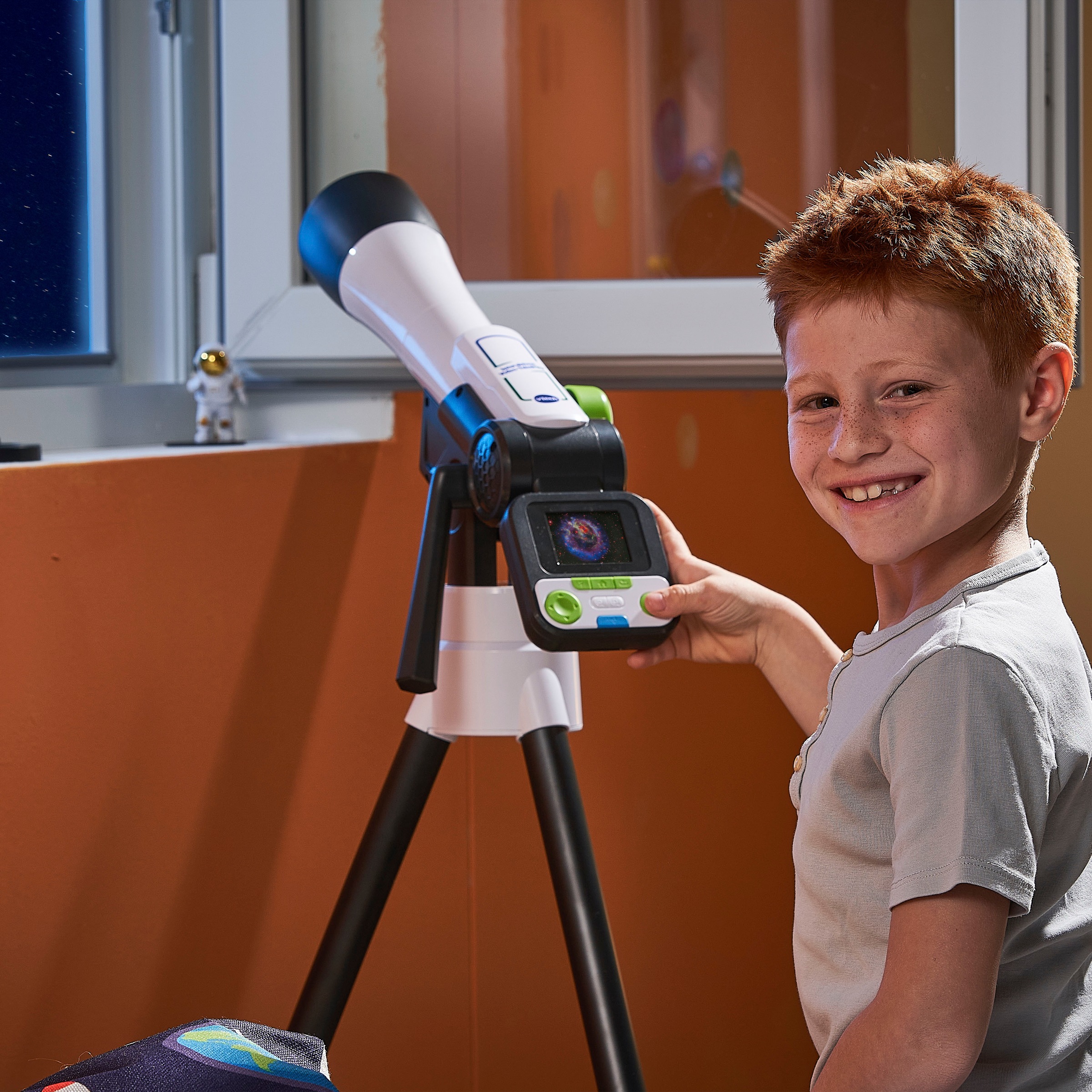 Vtech® Teleskop »Interaktives Video-Teleskop für Kinder«, mit NASA Lerninhalten und Spielen