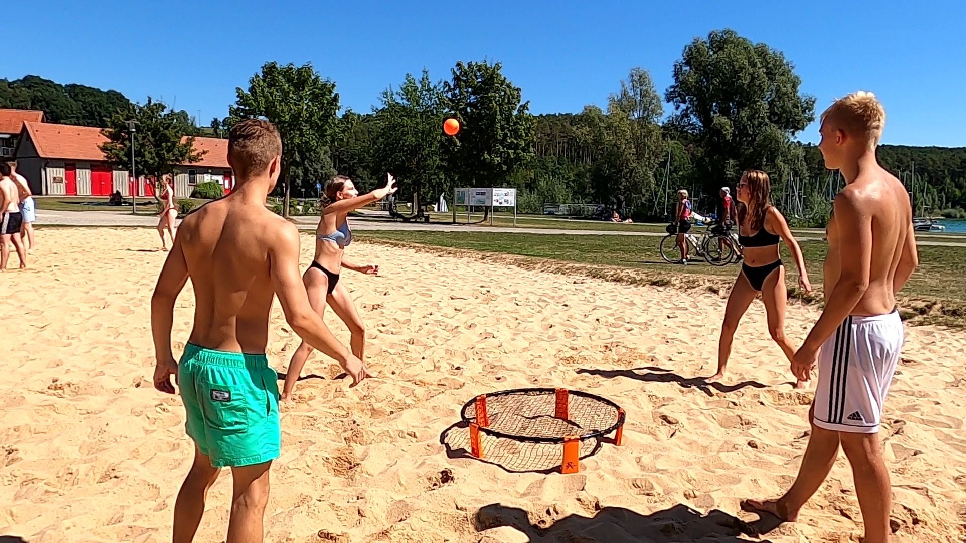 Sunflex Volleyballnetz »X-Ball, Volleyball Spiel im Garten oder Park, Trendspiel«