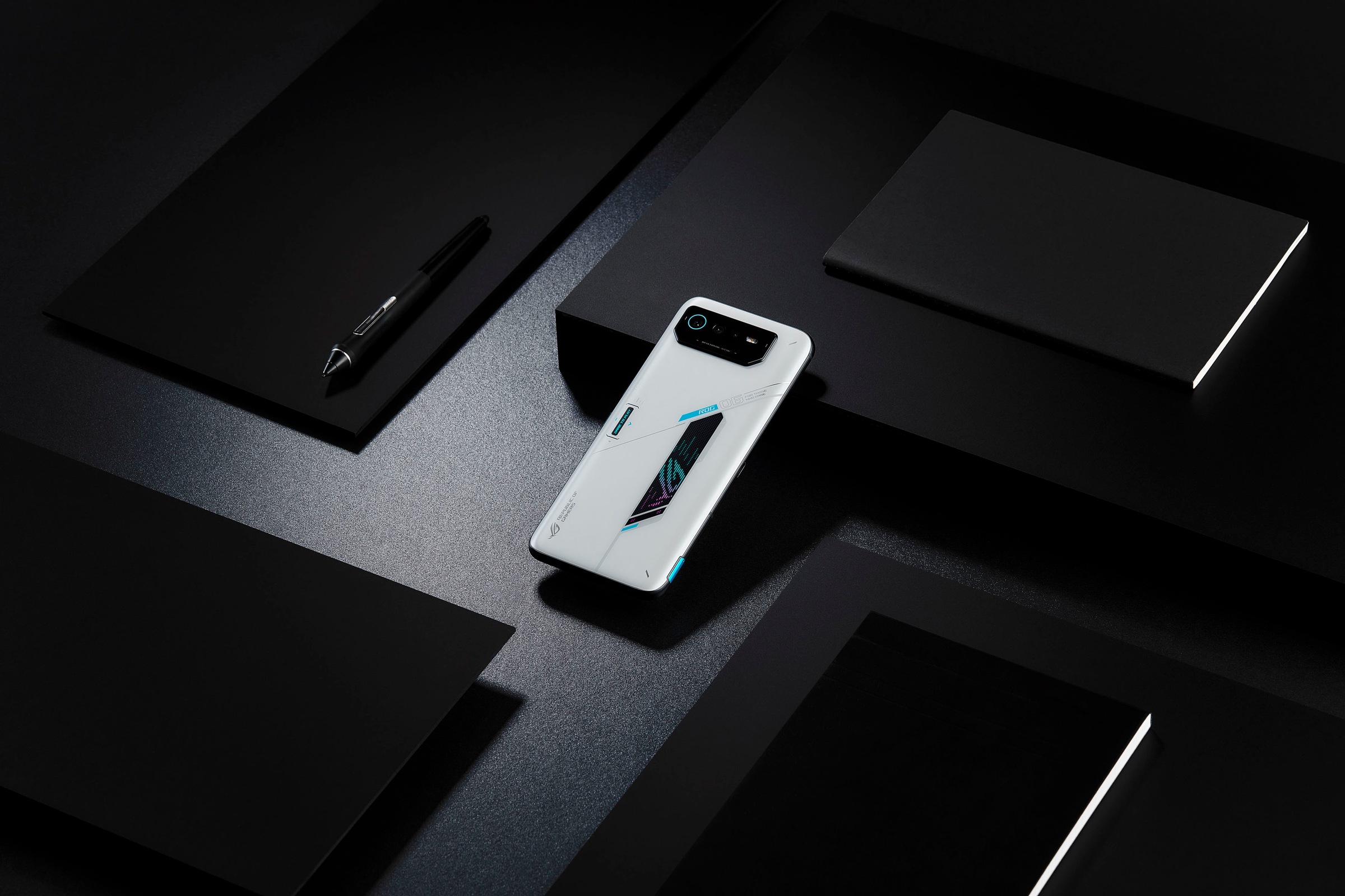 11. Bild von Asus Smartphone »ROG Phone 6«, Phantom Black, 17,22 cm/6,78 Zoll, 50 MP Kamera