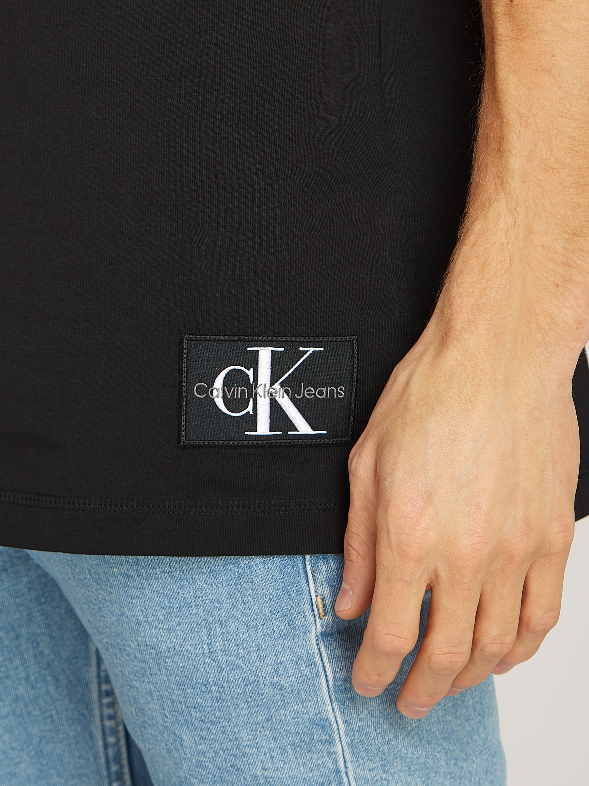 Calvin Klein Jeans T-Shirt »BADGE RELAXED TEE«, mit Logopatch