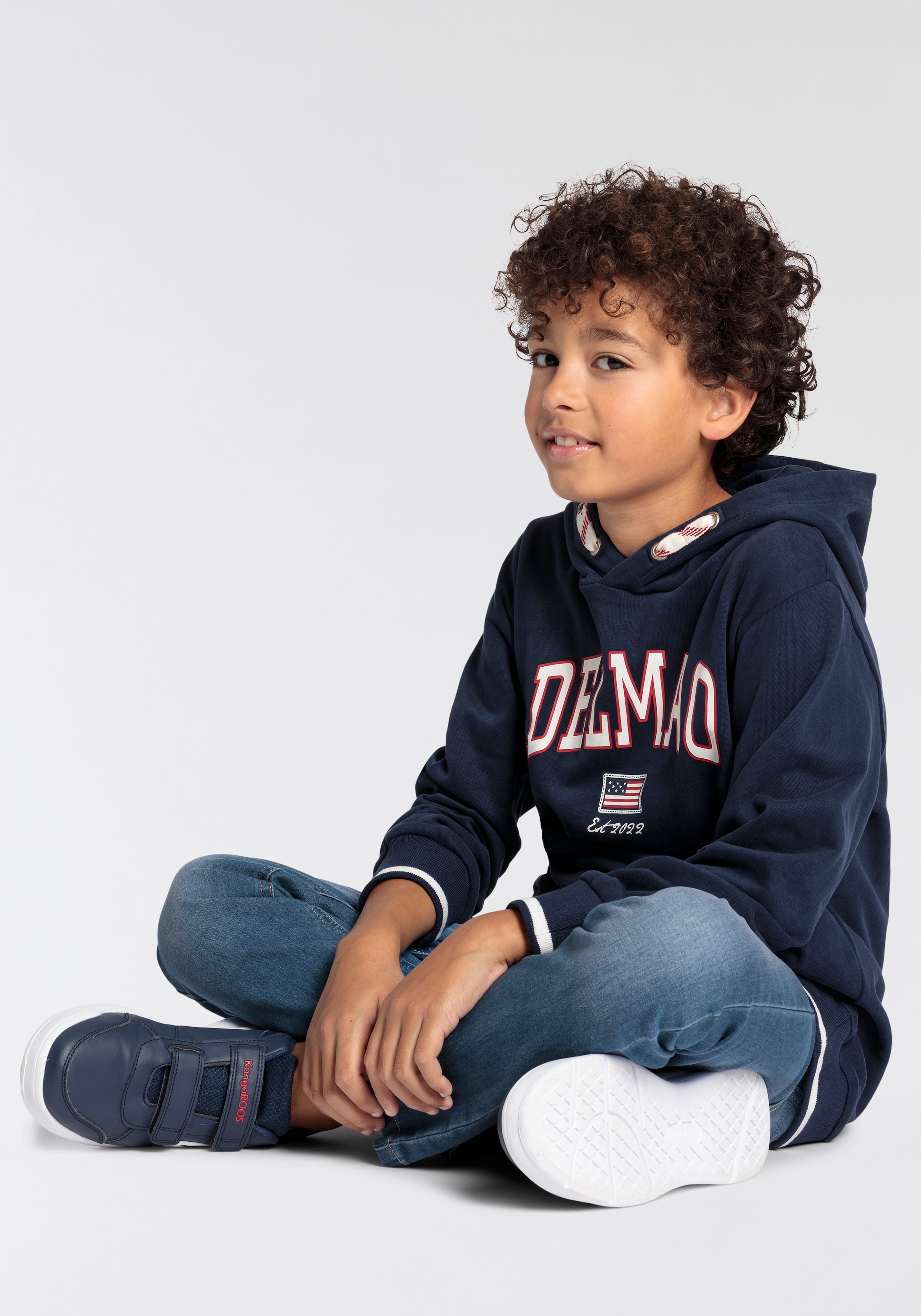 Online-Shop Delmao Jungen«, Marke Kapuzensweatshirt im bestellen der DELMAO »für neuen Logo-Sweathirt