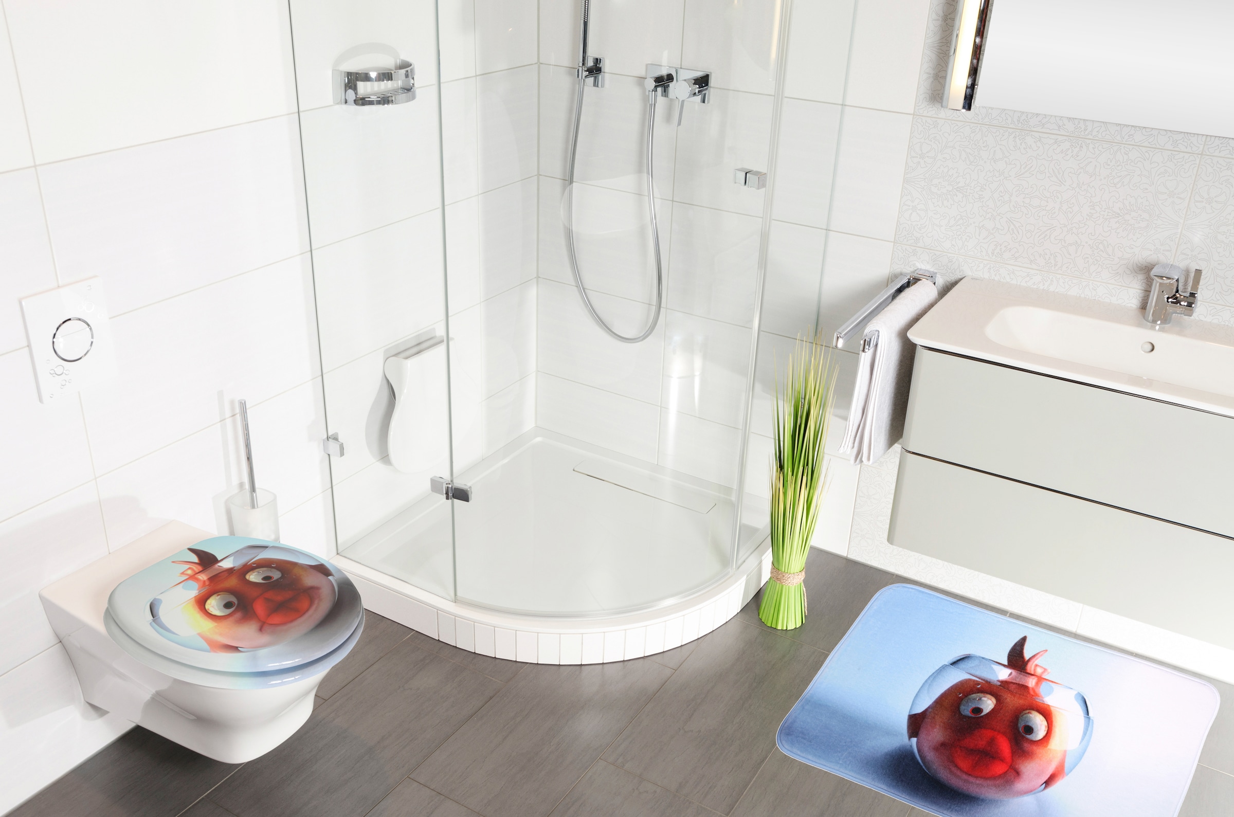 Sanilo Badaccessoire-Set »Goldfisch«, (Komplett-Set, 3 tlg.), bestehend aus WC-Sitz, Badteppich und Waschbeckenstöpsel
