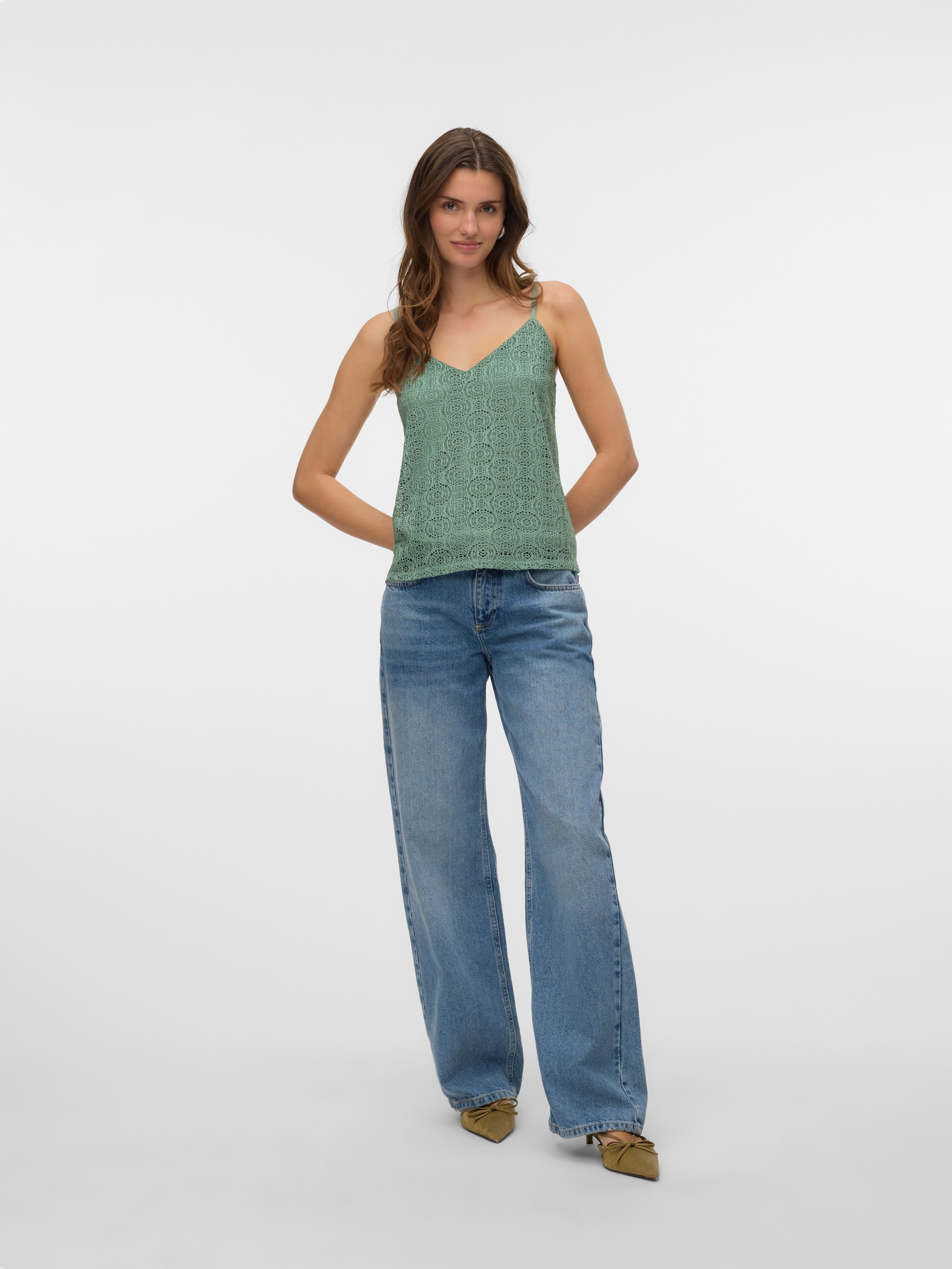 Vero Moda Spaghettitop »VMMAYA V-NECK SINGLET TOP JRS« Materialmix, regular fit