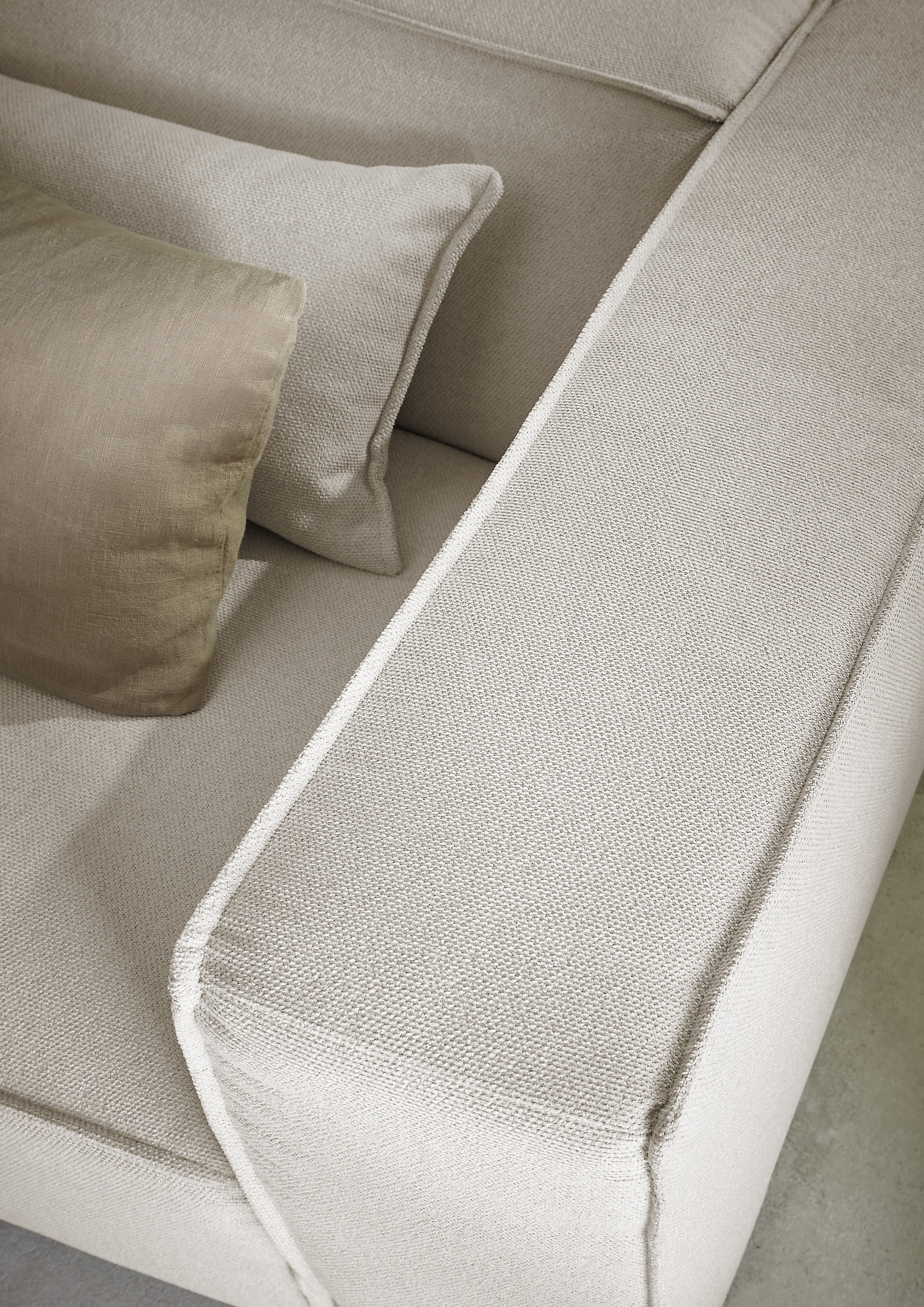LeGer Home by Lena Gercke Ecksofa »PIARA mit Kedernaht, Cord, Leinenoptik o. Strukturstoff, Couch, L-Form«, wahlweise Ottomane rechts/links, schwarze Füße, bequemer Sitzkomfort
