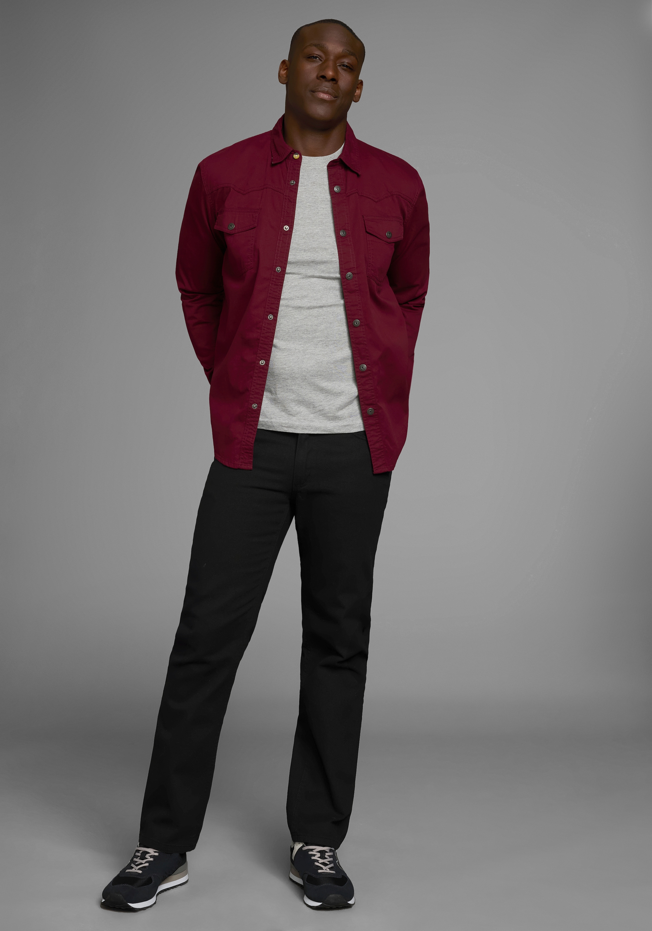 Arizona Regular-fit-Jeans »James«, regular fit, gerades Bein, Five-Pocket-Form, normale Leibhöhe