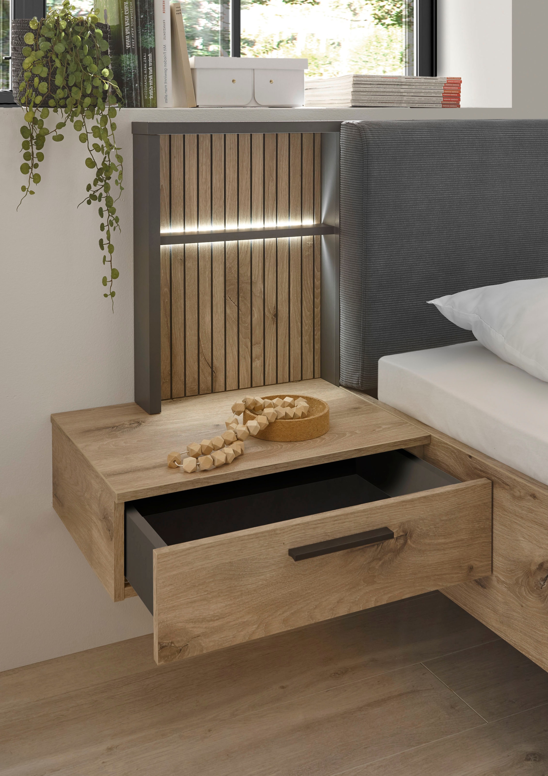 Schlafkontor Bettanlage »Daria Bett mit gepolstertem Kopfteil« inklusive Paneel mit Beleuchtung