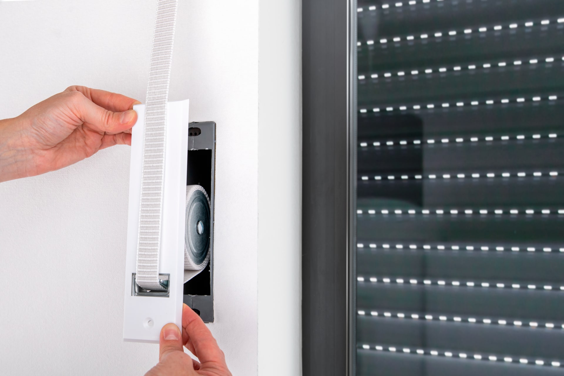 SCHELLENBERG Einlass-Gurtwickler »für das Rollladensystem Maxi, Lochabstand 18,5 cm, Unterputz-Montage«, für Rollladengurte mit 23 mm Breite