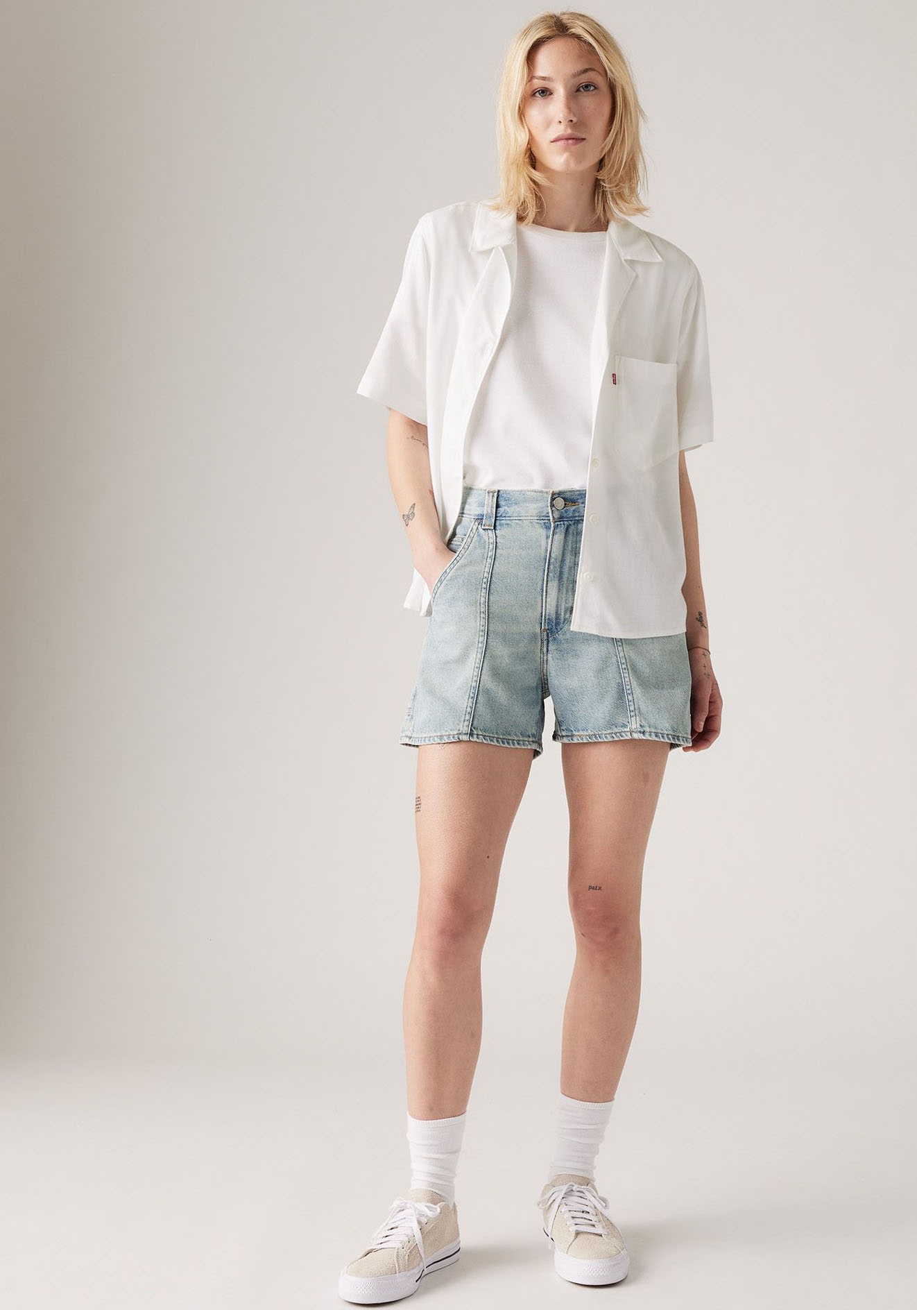 Levi's® Jeansshorts »FW CARPENTER SHORT«, mit Teilungsnähten
