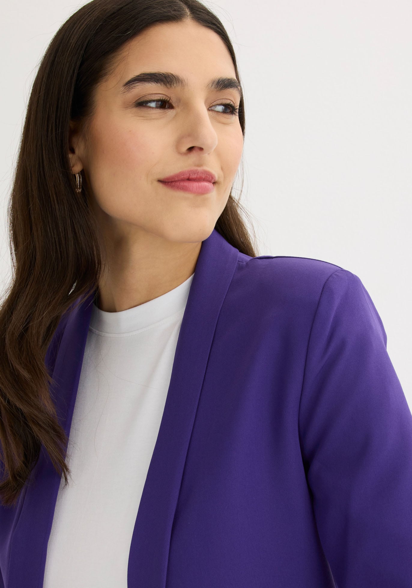 bonprix Jackenblazer femininer Stil, schmale Passform, schmales und langes Reverse