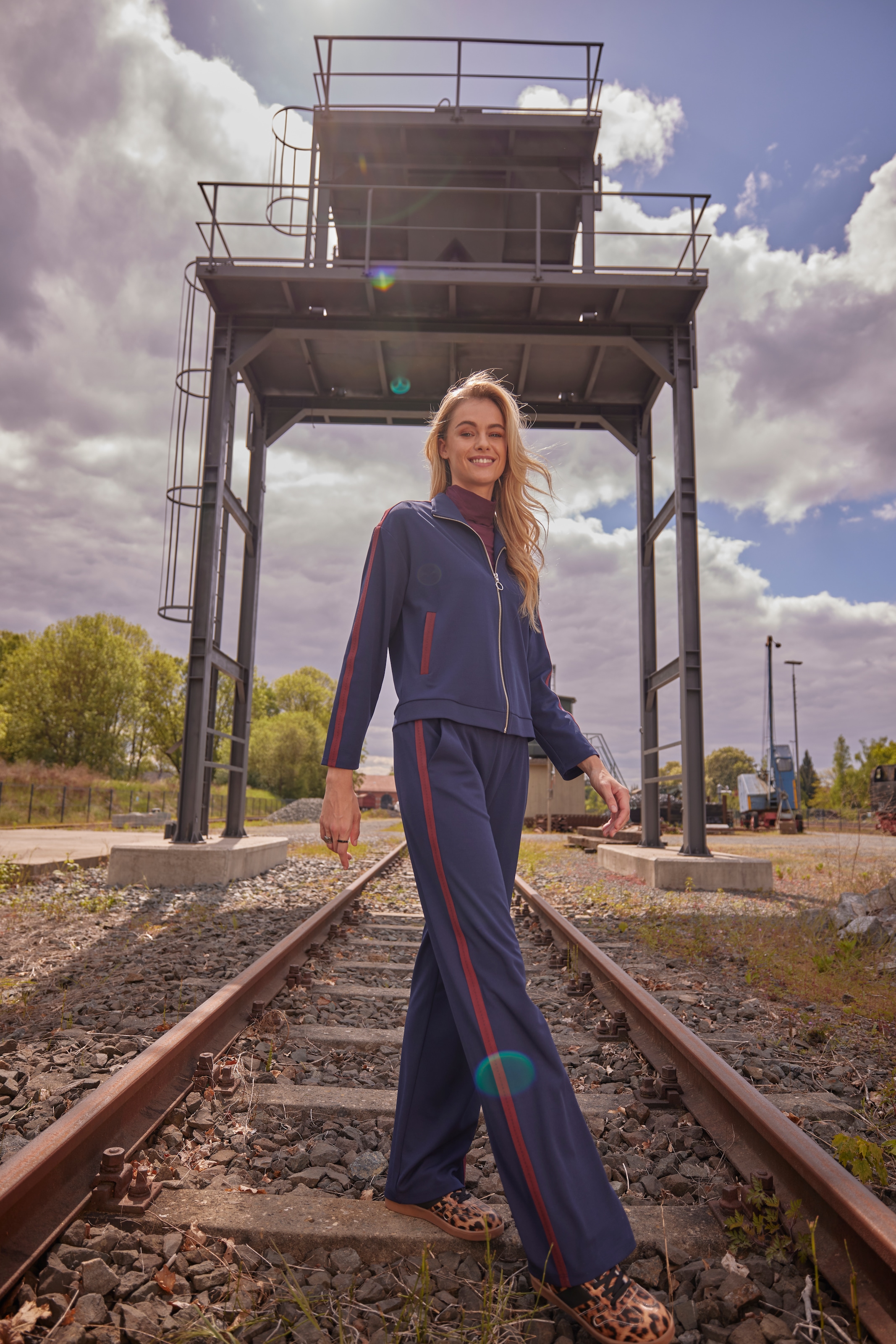 Aniston CASUAL Rollkragenshirt, mit gewellten Abschlüssen - NEUE KOLLEKTION