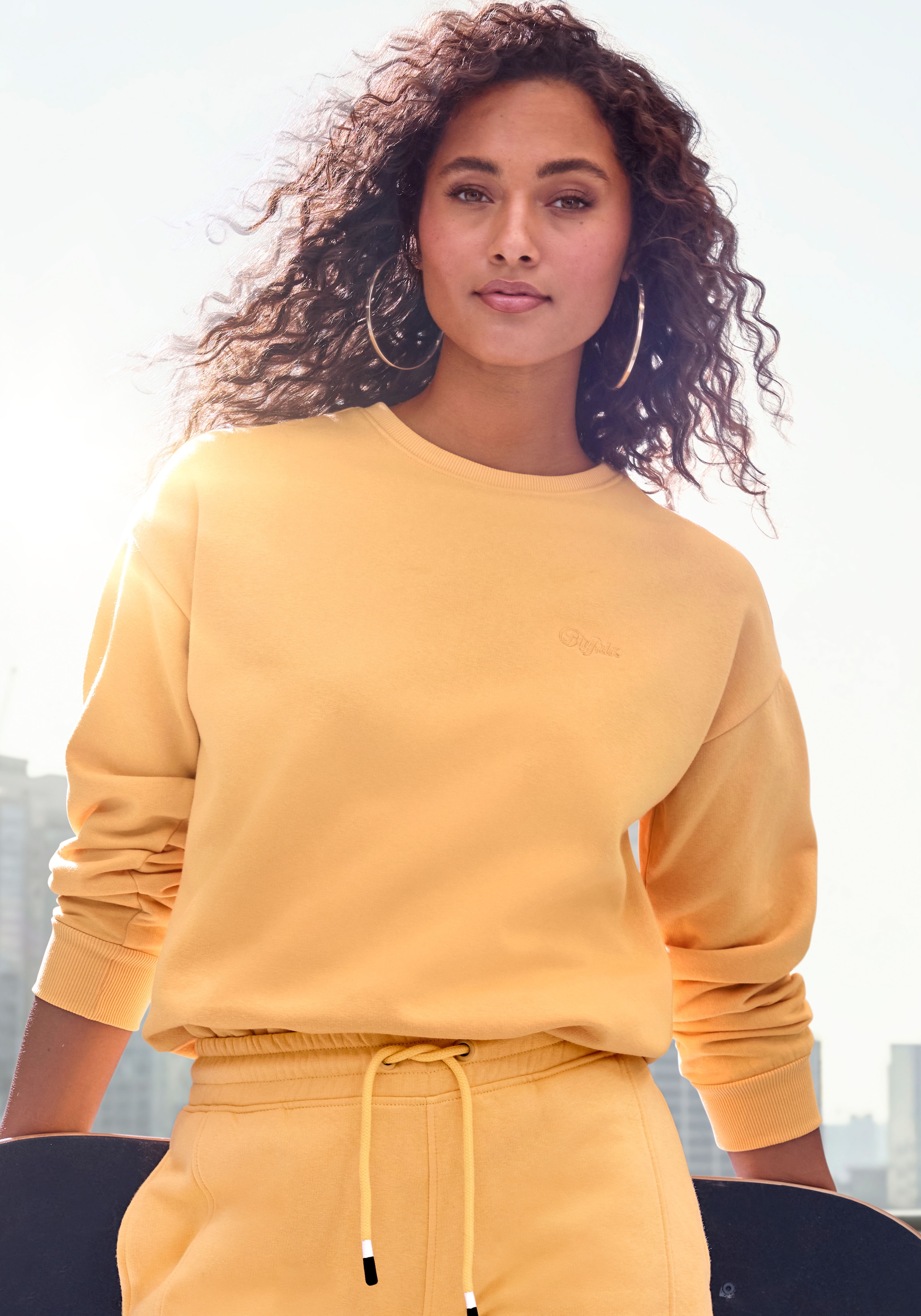 Buffalo Sweater, mit toller Stickerei auf der Rückseite