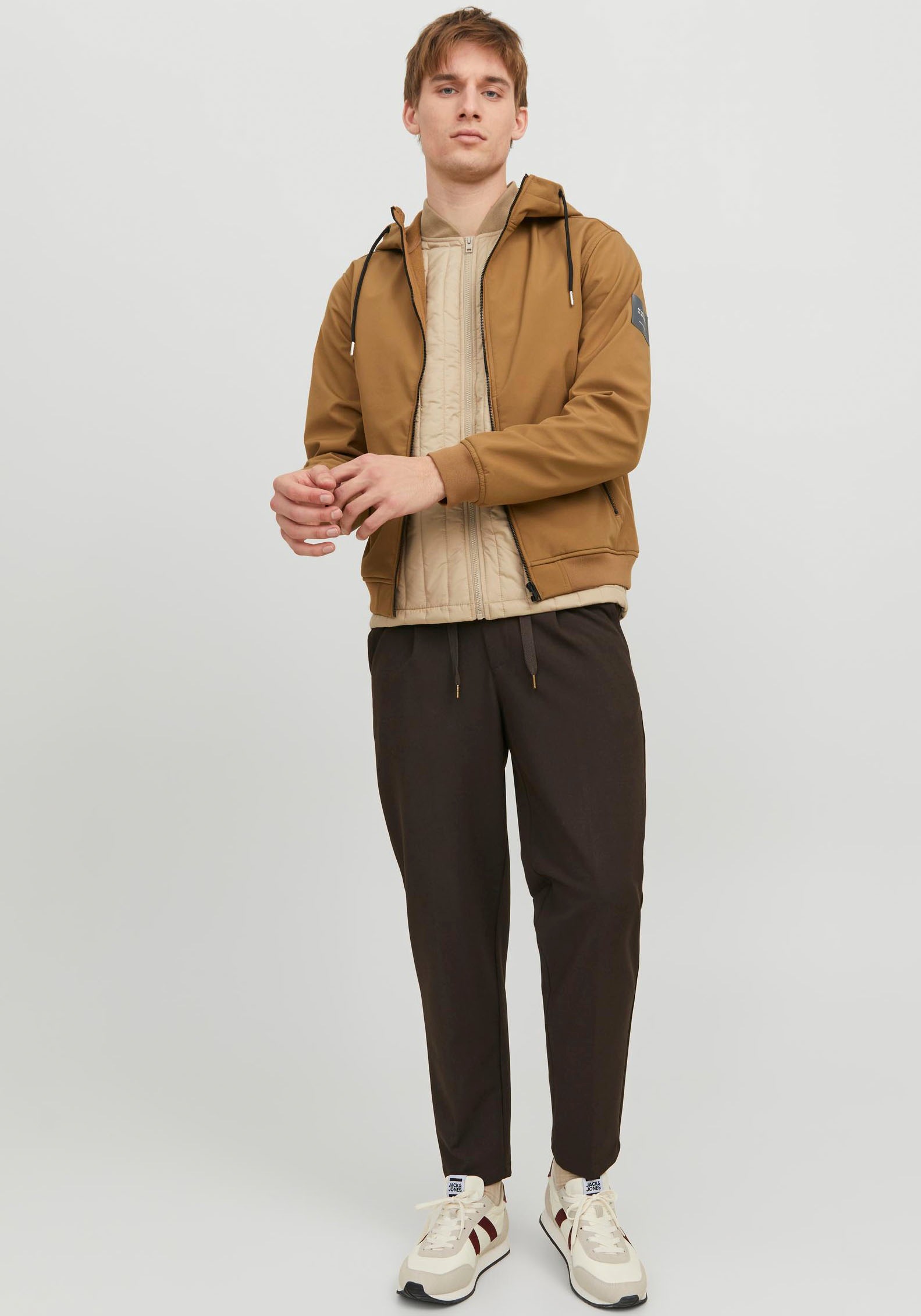Jack & Jones Softshelljacke »JJEBASIC SOFTSHELL HOOD NOOS«, mit Kapuze
