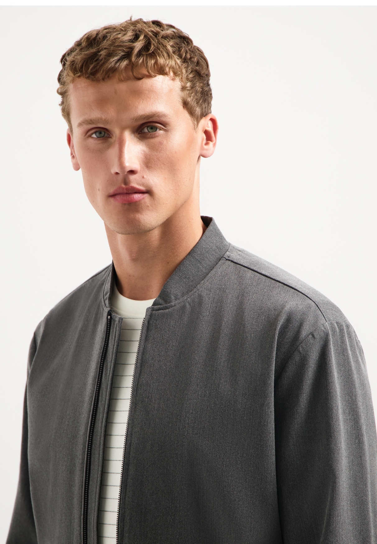 NO EXCESS Bomberjacke »No Excess Leichte melierte Strickjacke«
