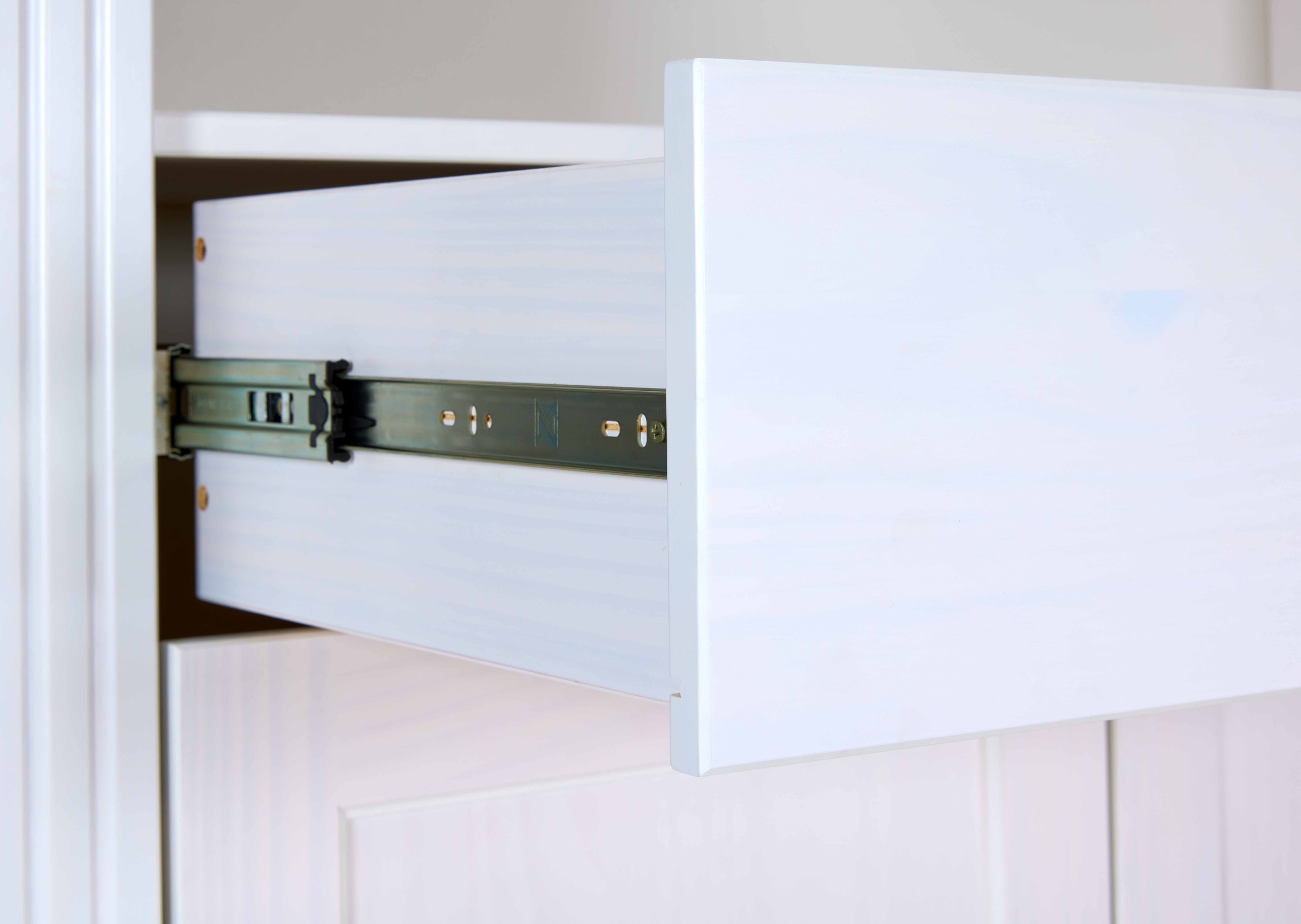 Inter Link Highboard »Highboard Maluno« 1 Stk. tlg. Kiefer Massiv, Soft-Close, Stauraum, BxTxH: ca. 117,2 x 41 x 163 cm