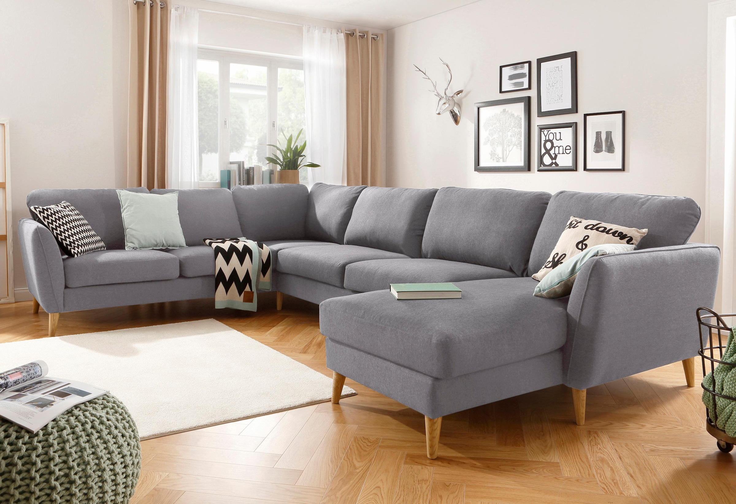 Home affaire Wohnlandschaft »MARSEILLE XXL 349cm, U-Form, Ottomane rechts/links wählbar«, Massivholzbeine aus Eiche, In verschieden Bezügen und Farbvarianten