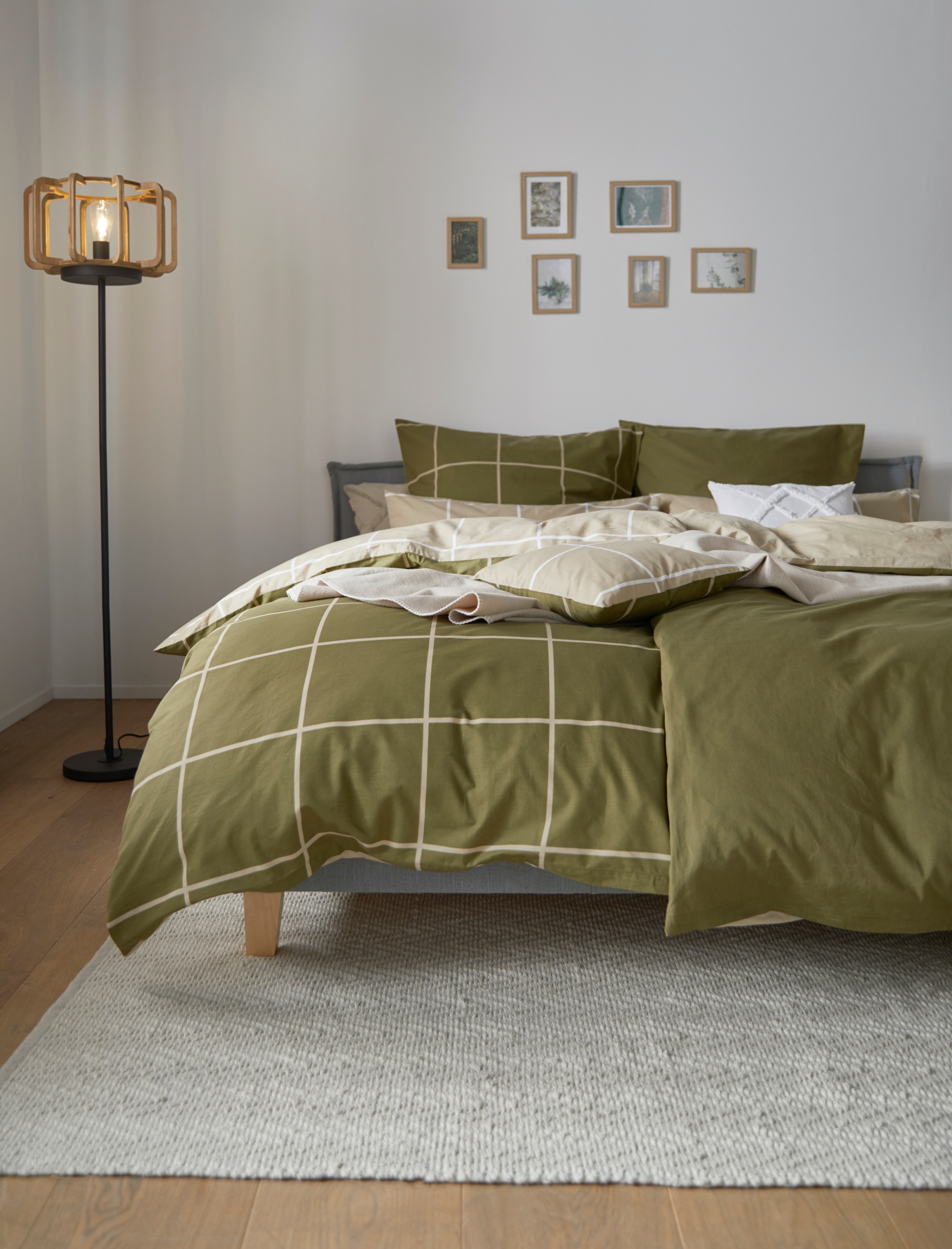 OTTO products Polsterbett »Heddi«, in 5 Breiten: von 90cm-200cm, Biese am Kopfteil, Strukturstoff