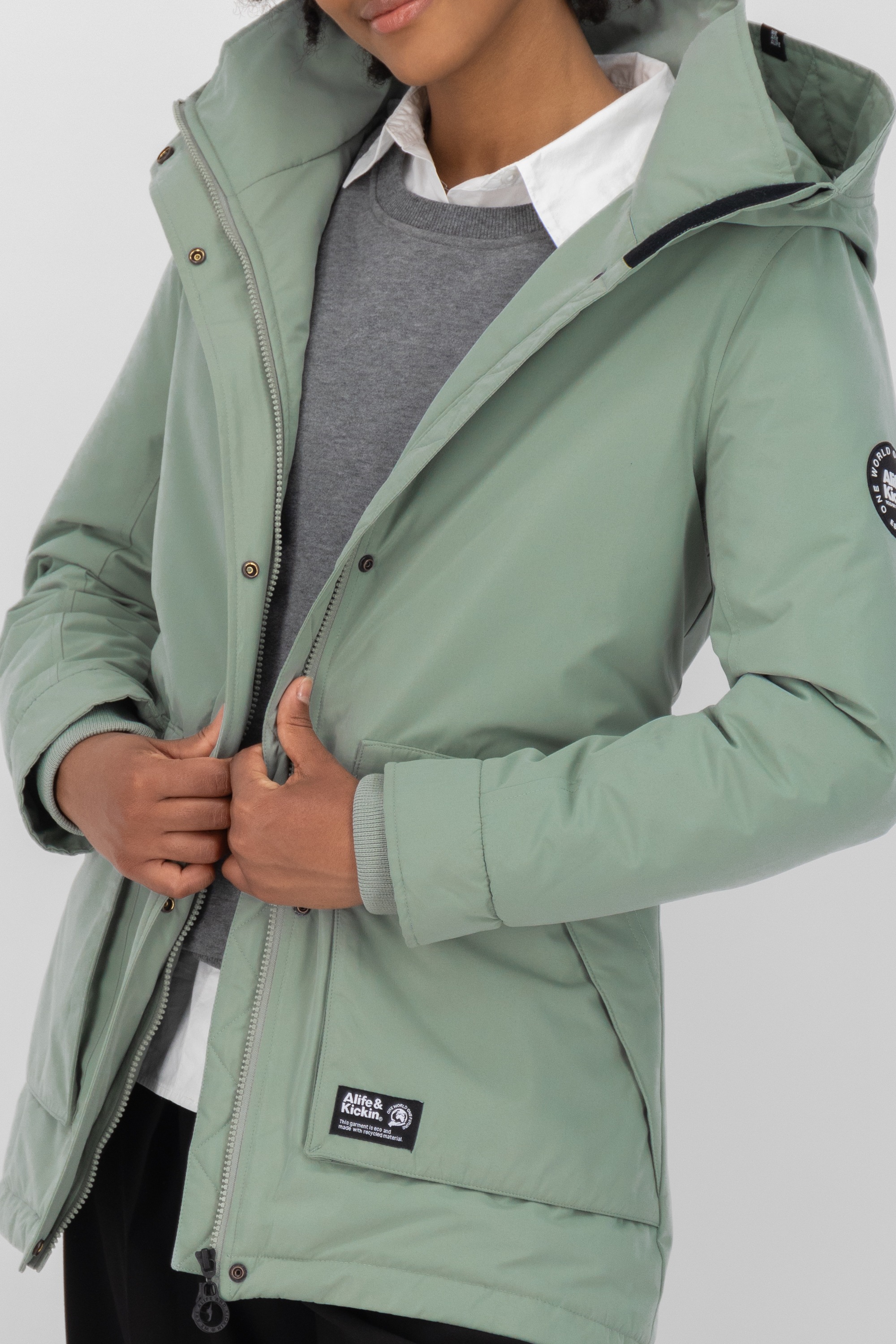 Alife & Kickin Winterjacke »Damen FloraAK A«, mit Kapuze, Gefütterte Winterjacke mit kuscheligem Innenfell und großer Kapuze