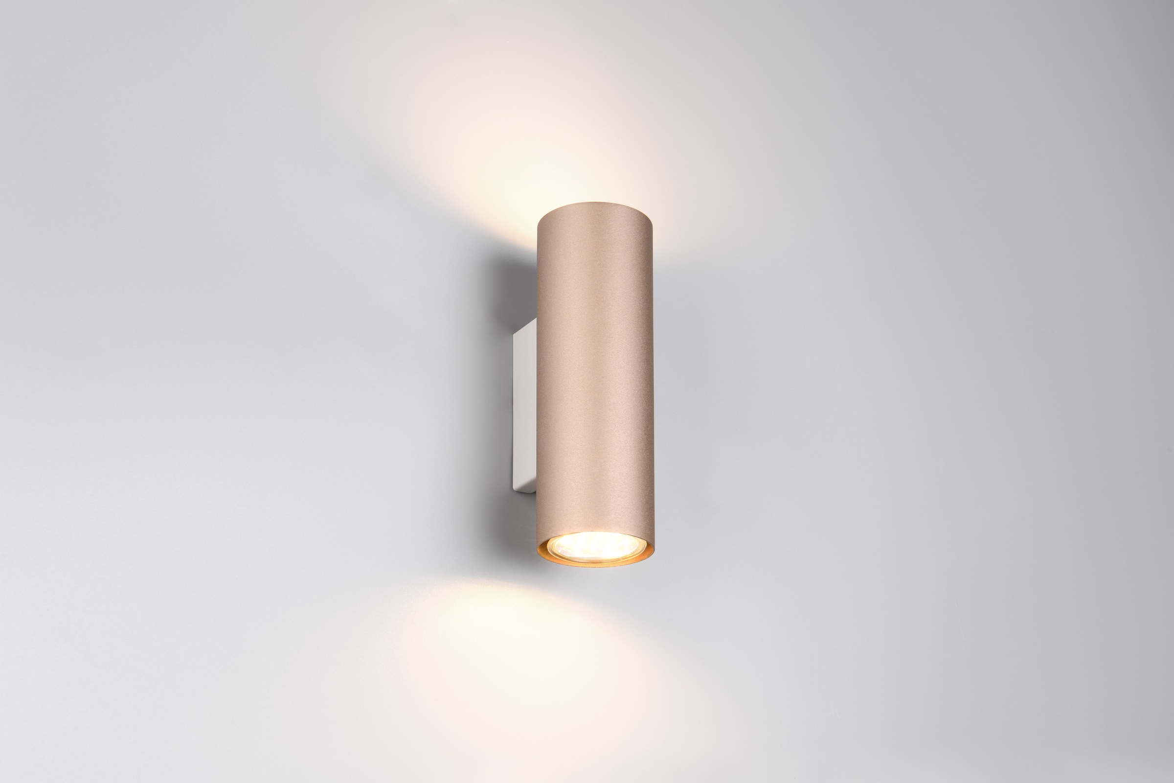 TRIO Leuchten Wandleuchte »MARLEY, 2-flammiger Wandstrahler mit up-and-down Licht, GU10 Wandspot«, 2 flammig, Leuchtmittel GU10 | Leuchtmittel wechselbar, exkl 2xGU10 max 35W, Farbkombination coffee + warm grey, Höhe 18cm