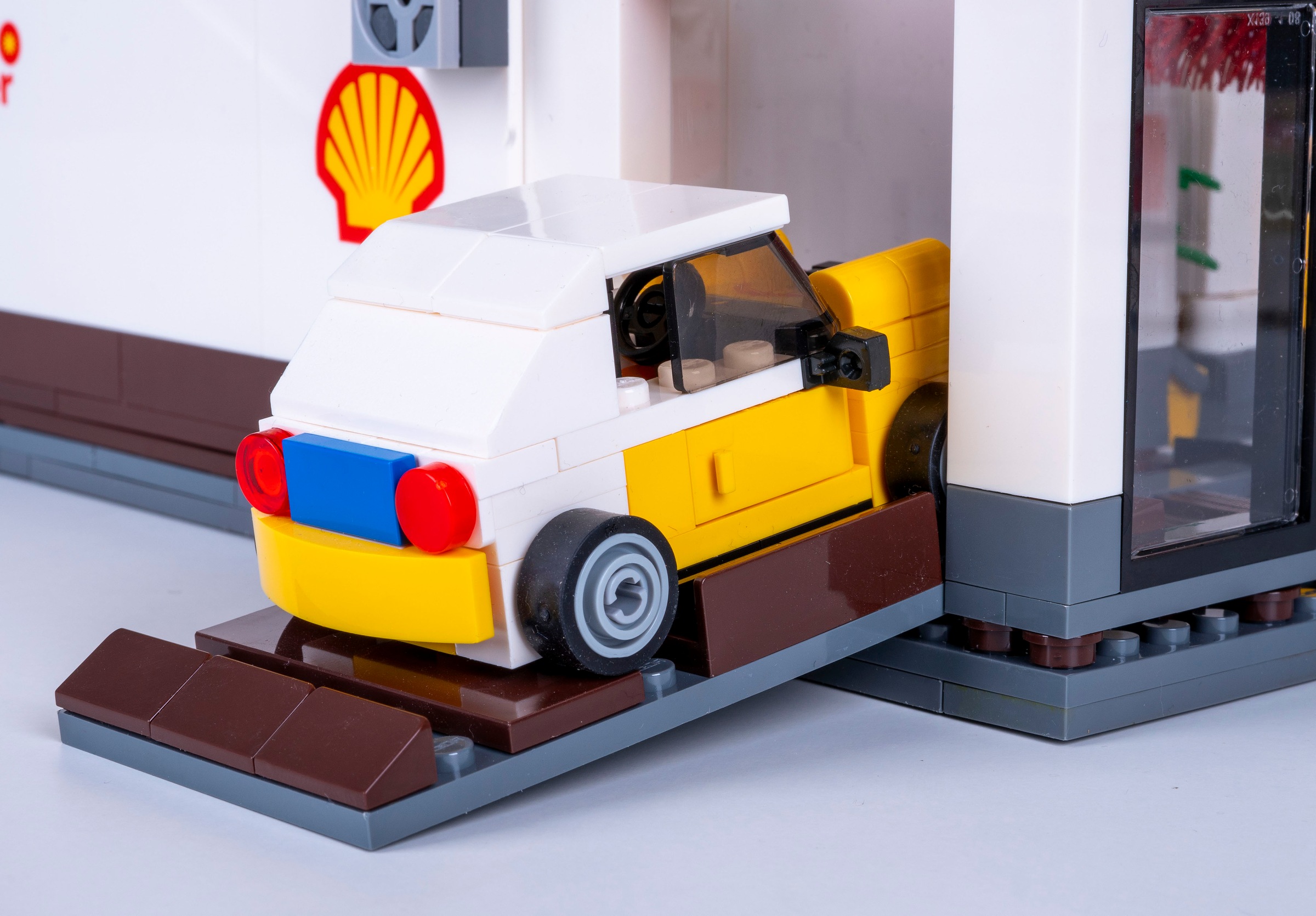 Jamara Konstruktions-Spielset »CaDA, Bricks, Shell Tankstelle mit Shop und Waschanlage (402857)« mit LED Licht