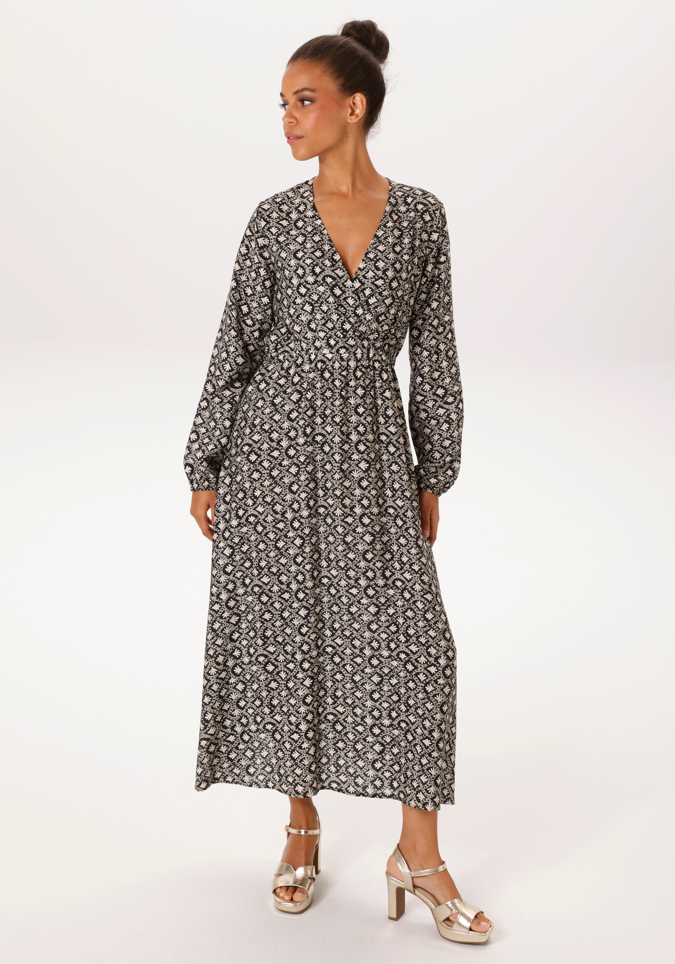 Aniston CASUAL Maxikleid mit fantasievollen, grafischen Druck