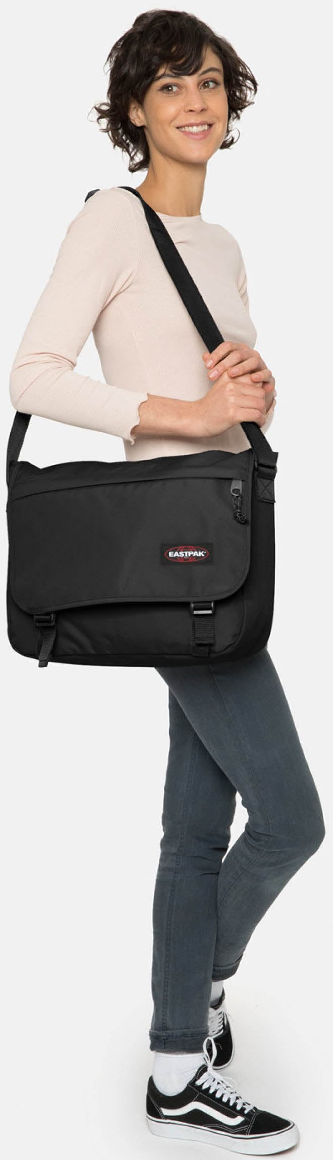 Eastpak Messenger Bag »Delegate +«, im praktischen Design