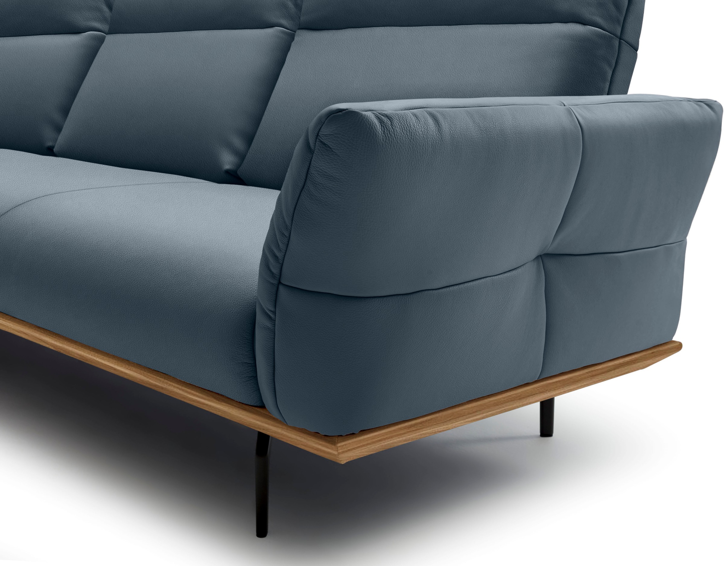 Creation BY ROLF BENZ Ecksofa »CR.460«, Sockel in Nussbaum, Winkelfüße in Umbragrau, Breite 298 cm