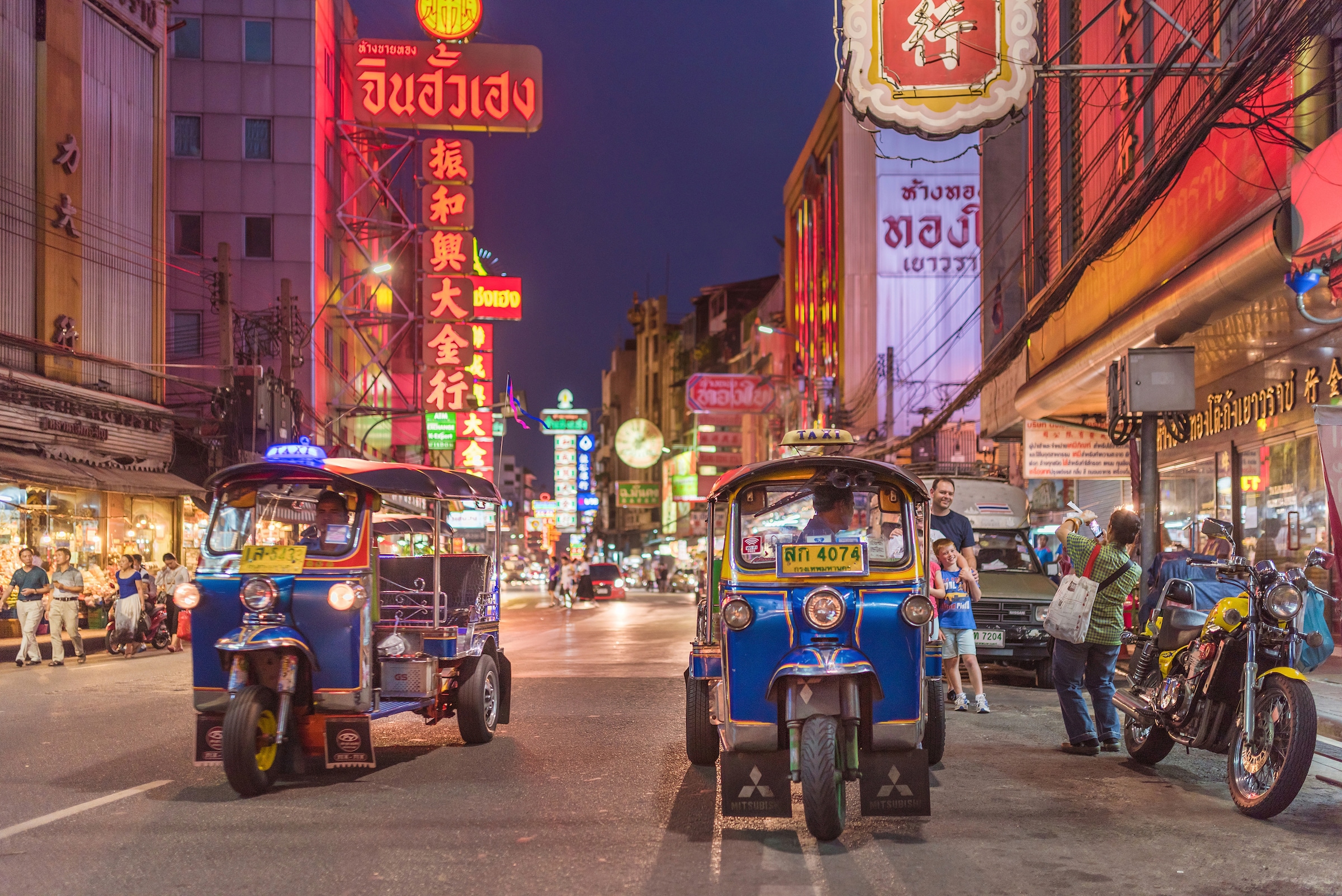 Papermoon Fototapete »BANGKOK-TUK TAXI CHINATOWN« günstig online kaufen