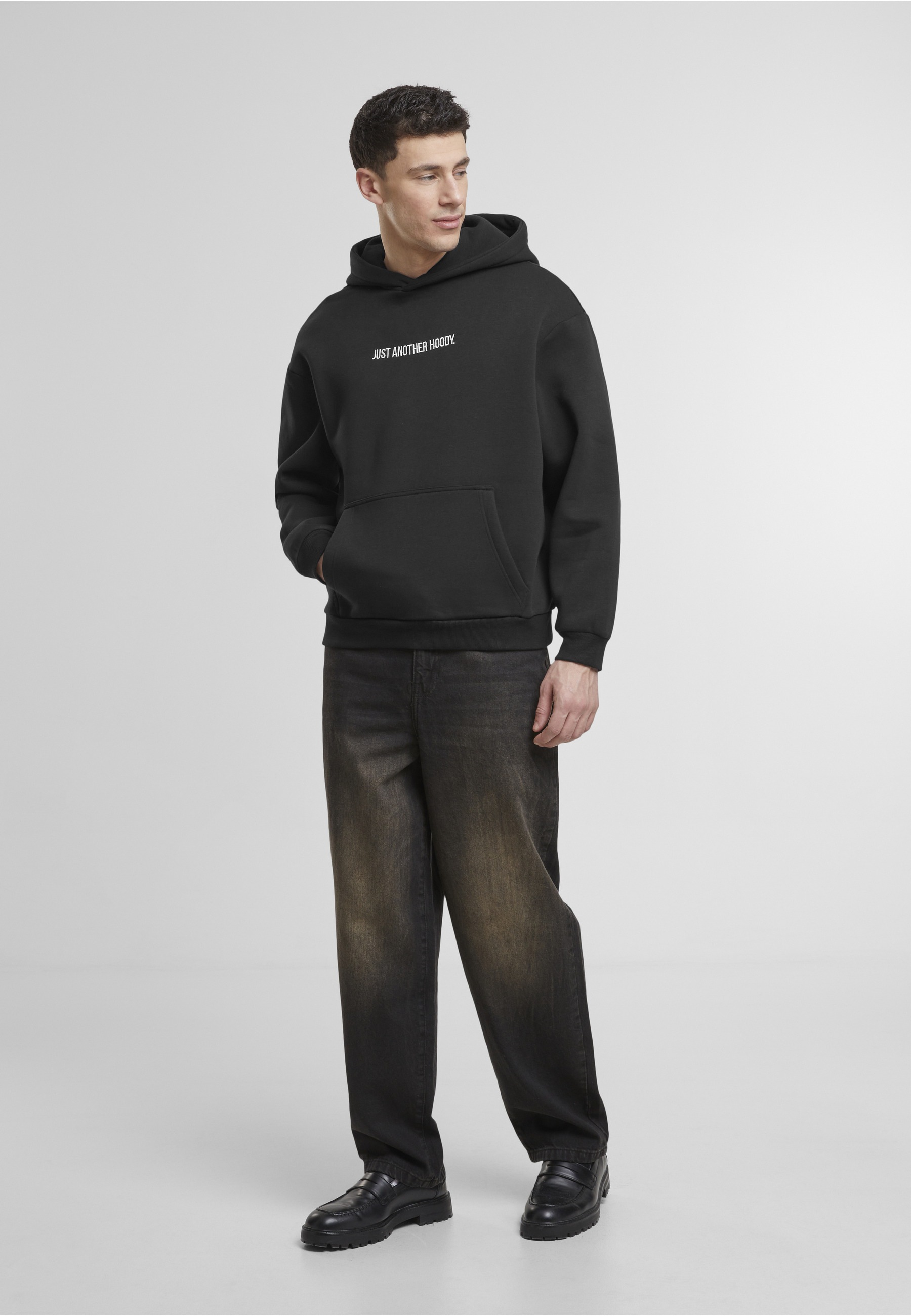 MisterTee Kapuzenpullover »MisterTee Just Another EMB Hoody« 1 Stk.