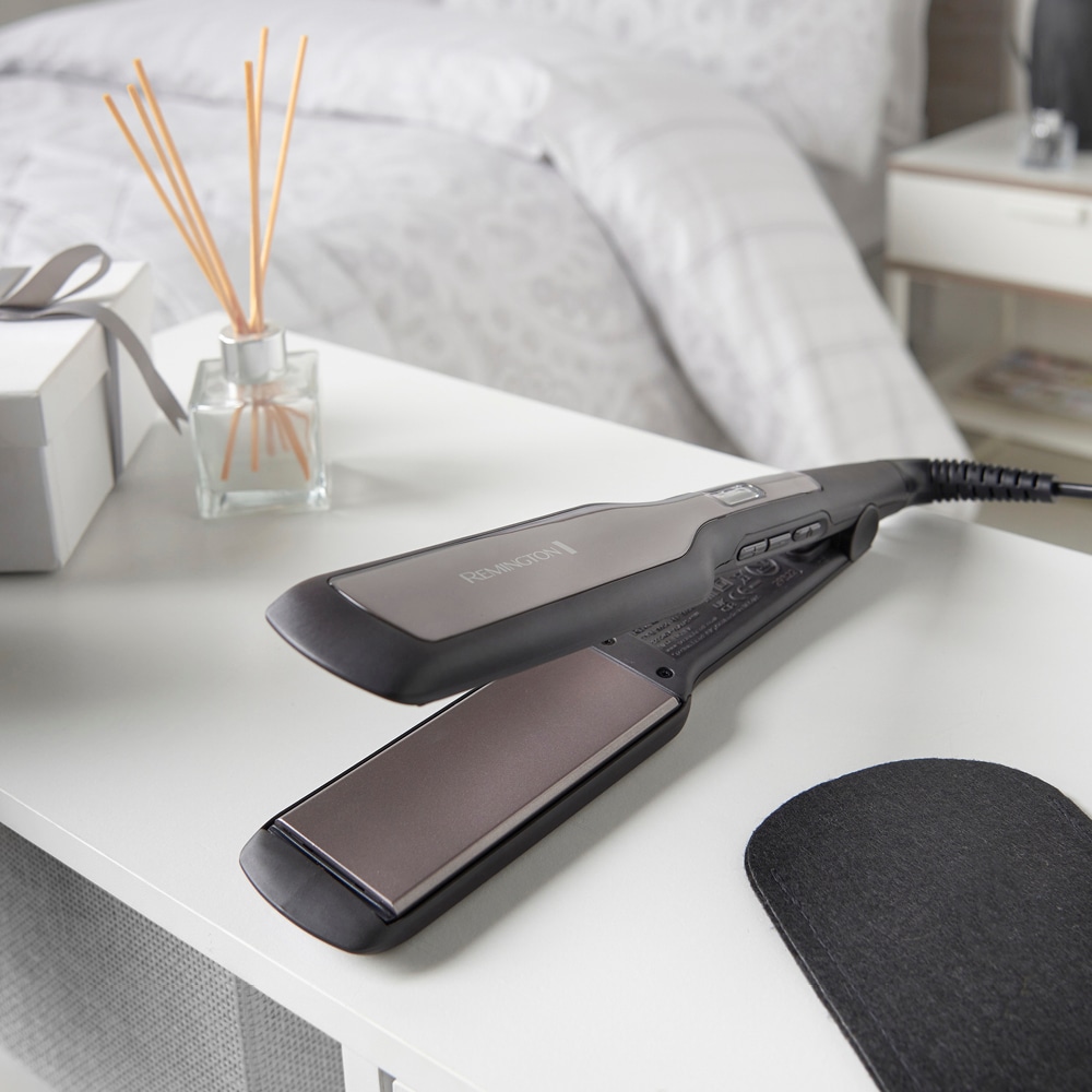 Remington Glätteisen »S5525«, Ultra-Keramik-Beschichtung, Extra breite Stylingplatten, LCD Display, Ultra-Keramikbeschichtung