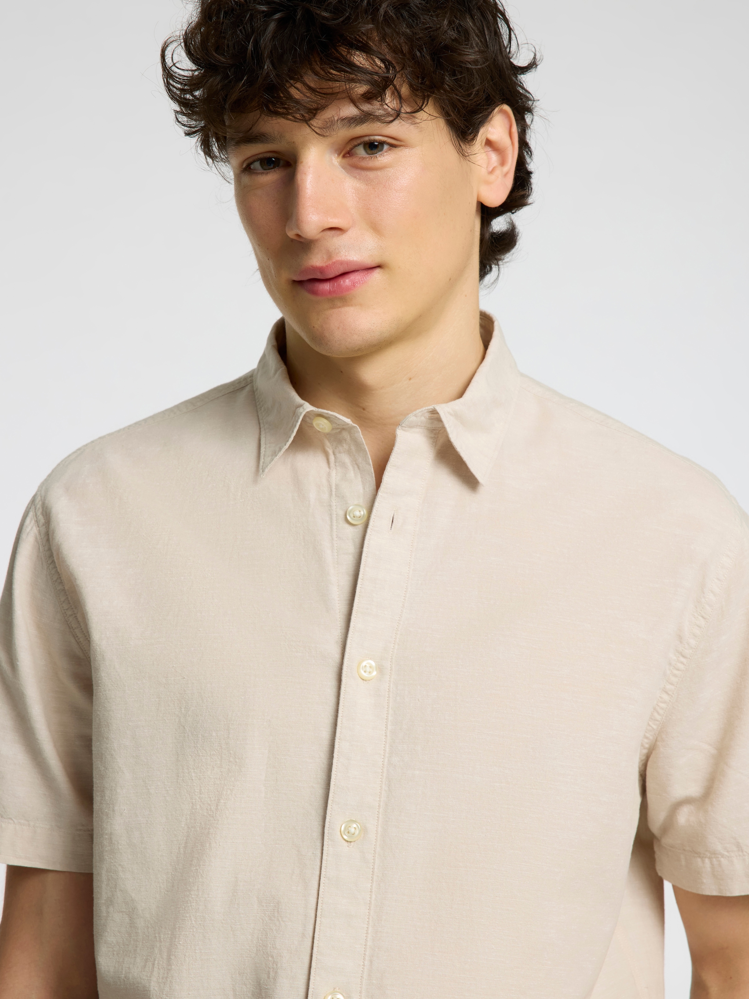 SELECTED HOMME Kurzarmhemd »SLHREG-SUN SHIRT SS NOOS«, mit Leinen