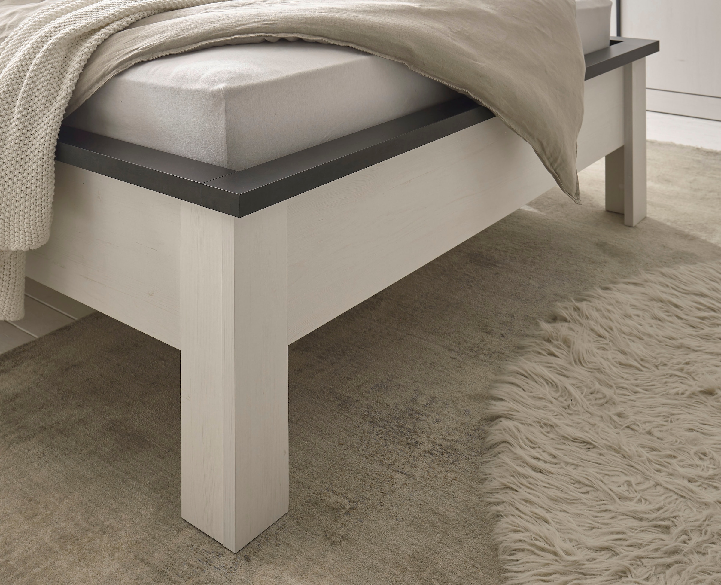 Home affaire Bettanlage »SHERWOOD« 2 Stk. tlg. Liegefläche Bett 90x200cm, Nachttisch mit 1 Schublade