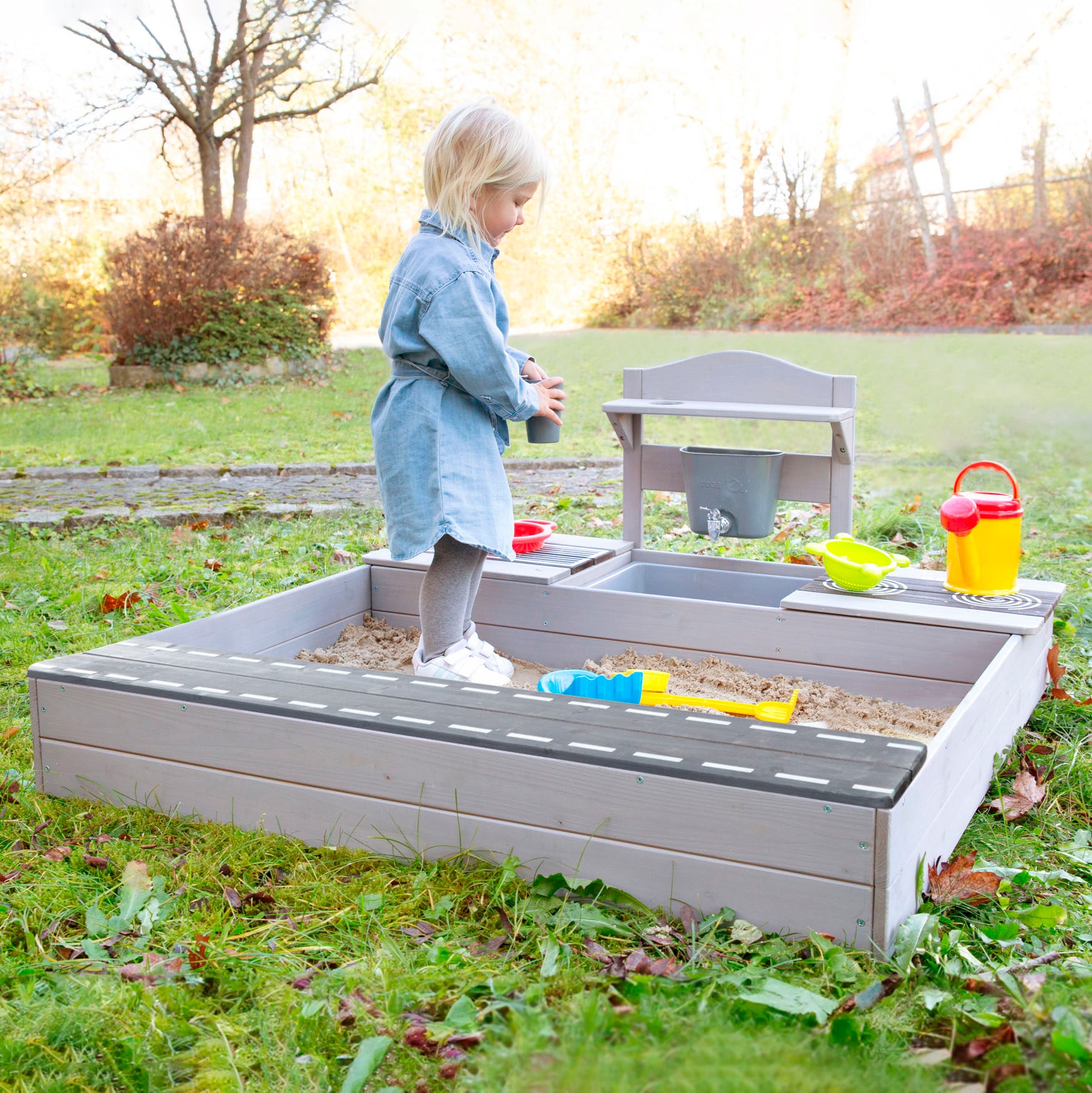 roba® Sandkasten »117 x 118 x 54 cm, mit Matschküche, grau«