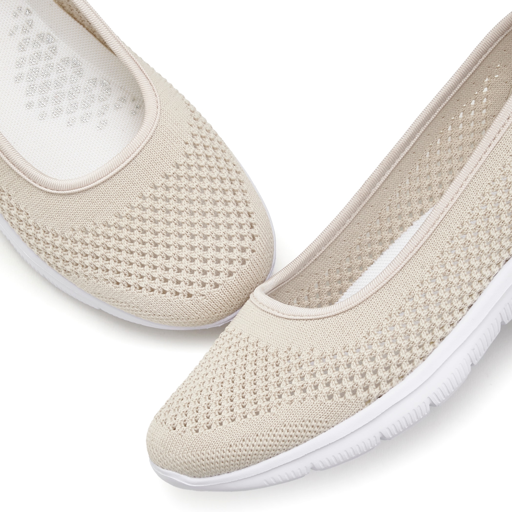 LASCANA Sneaker Ballerinas, ultraleichter Slipper, Slip-On-Sneaker, Freizeitschuh VEGAN