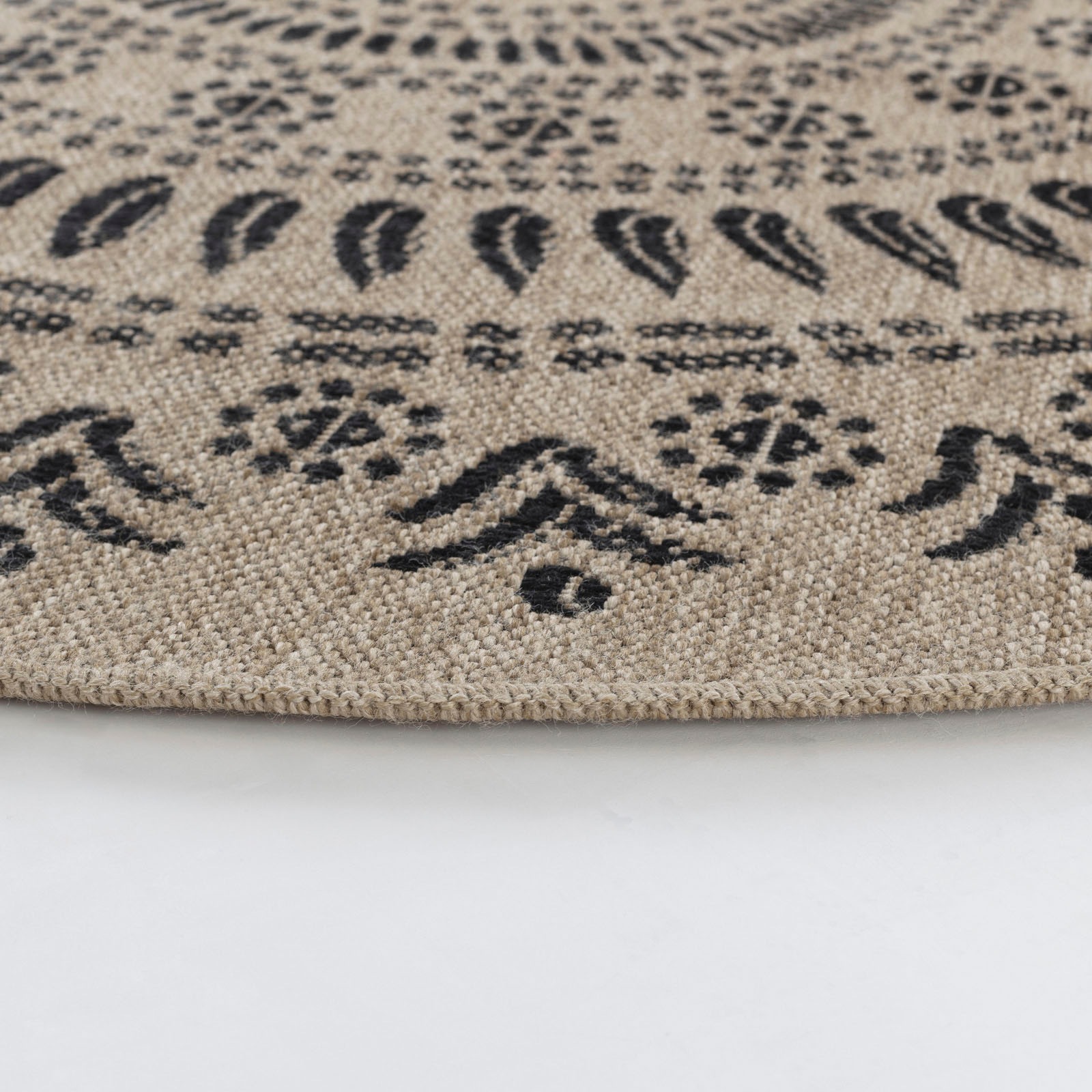 Livabliss Teppich »ILA«, rund, 8 mm Höhe, Teppich In- /Outdoor Boho Jute-Optik, Balkon, Terrasse, Garten, Rund