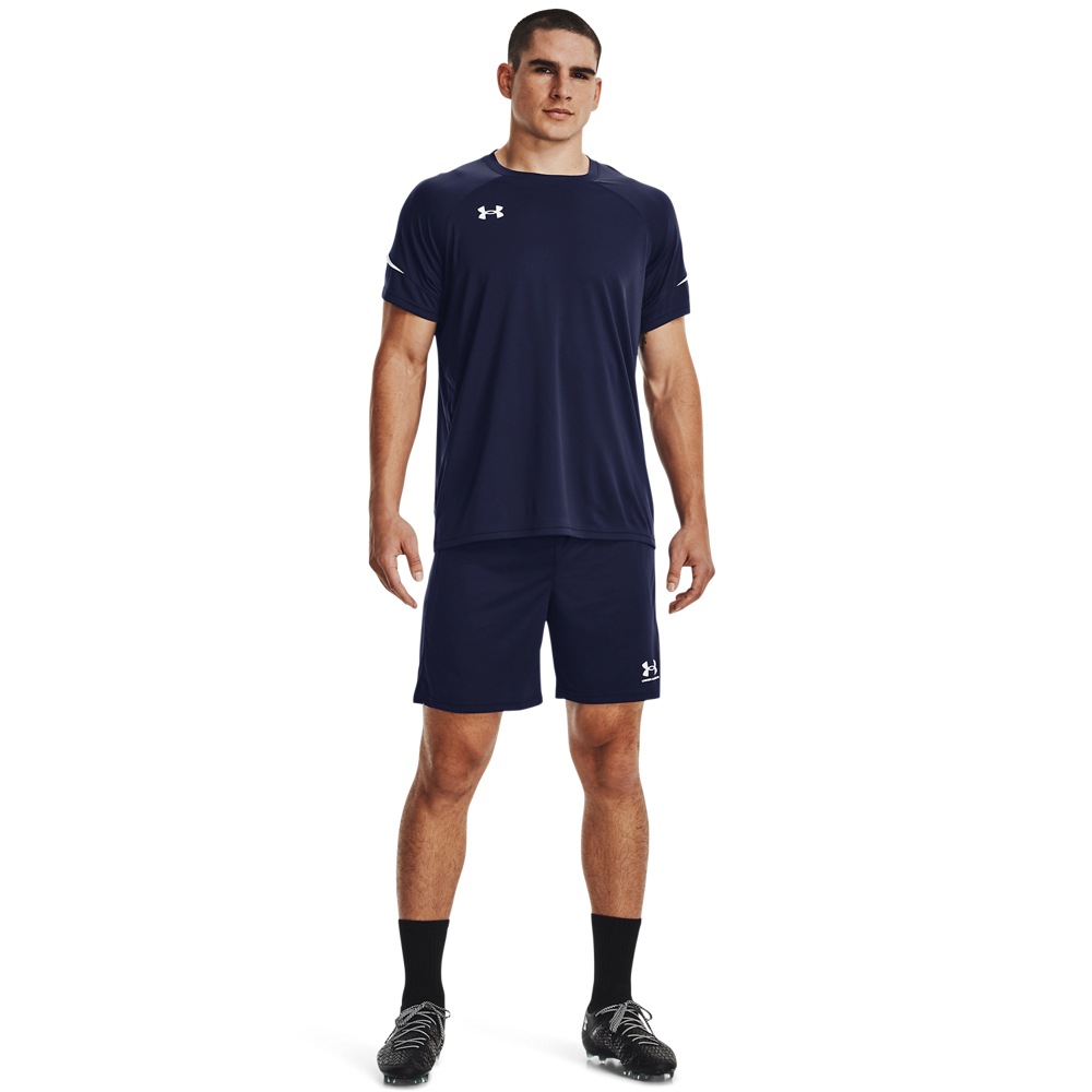 Under Armour® Shorts »UA M CHALLENGER CORE SHORT«, (1 tlg.)