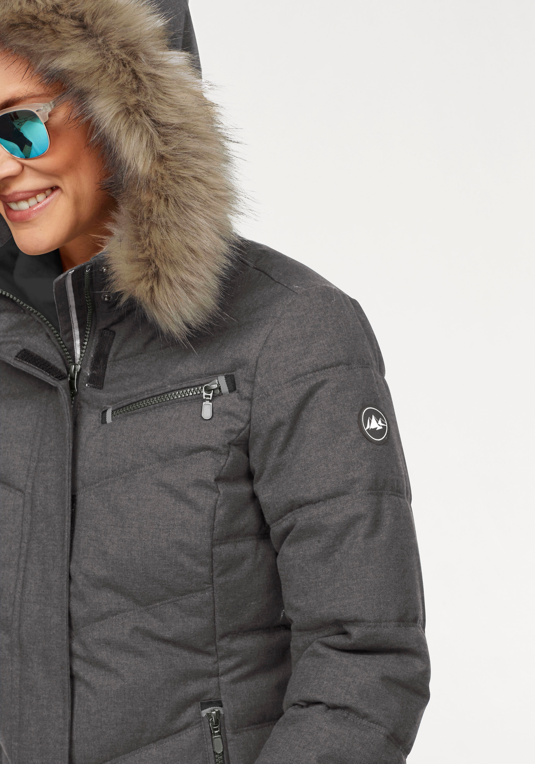 Polarino Steppjacke mit Kapuze mit abnehmbarer Kapuze,  mit Fellimitat,  viele Taschen